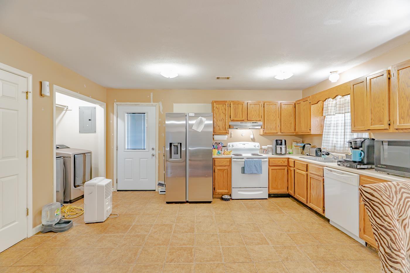 329 Robin  Bono, AR