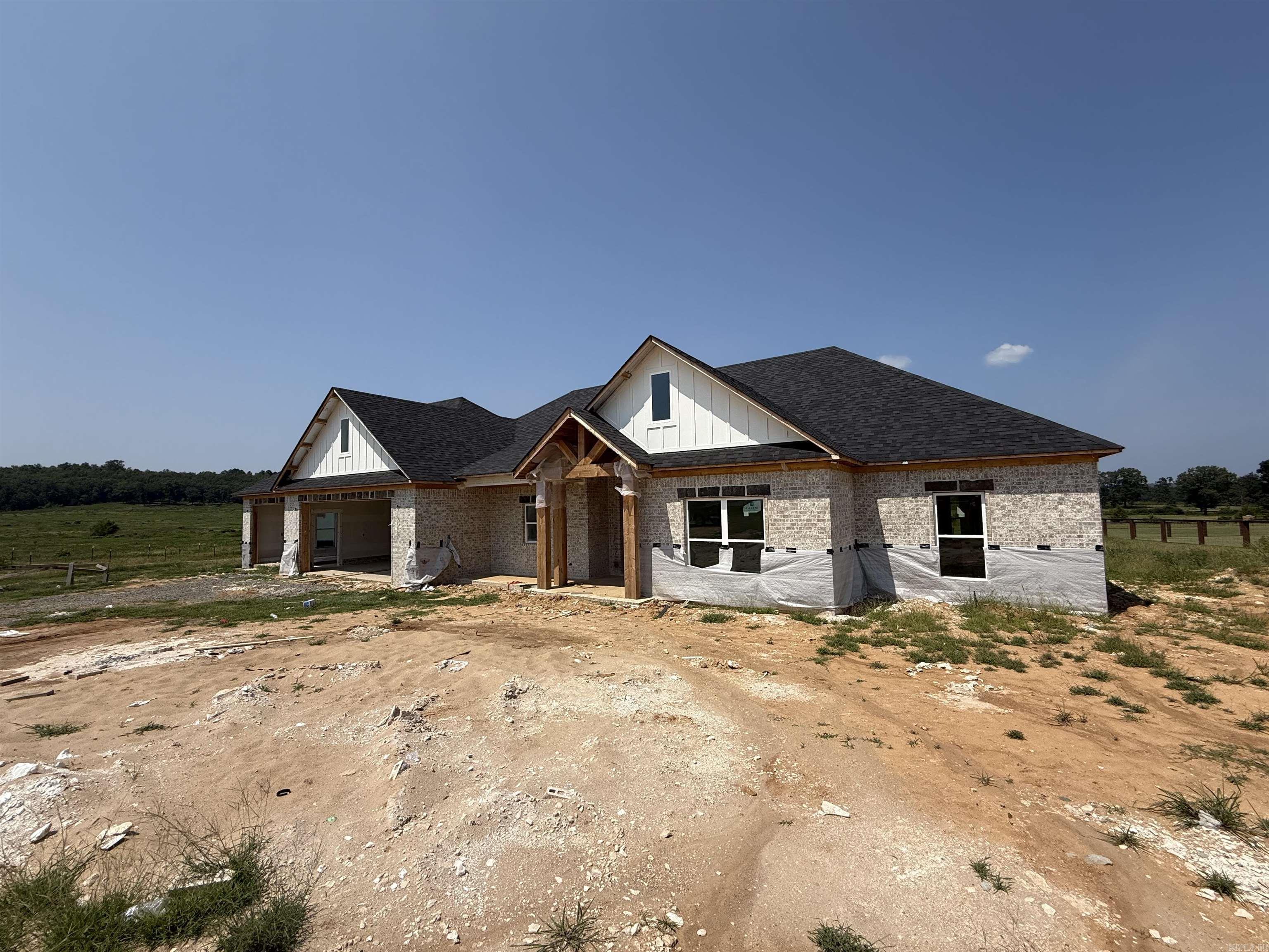 2 Republican Meadow Lane  Greenbrier, AR