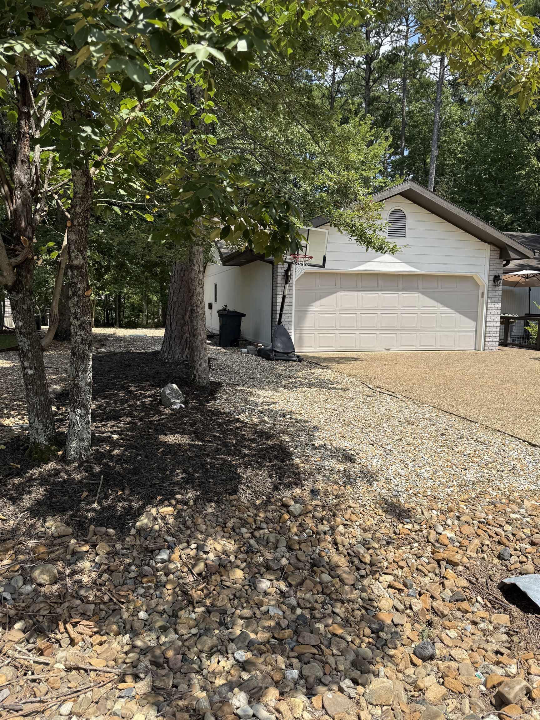 4 Huesca  Hot Springs Village, AR