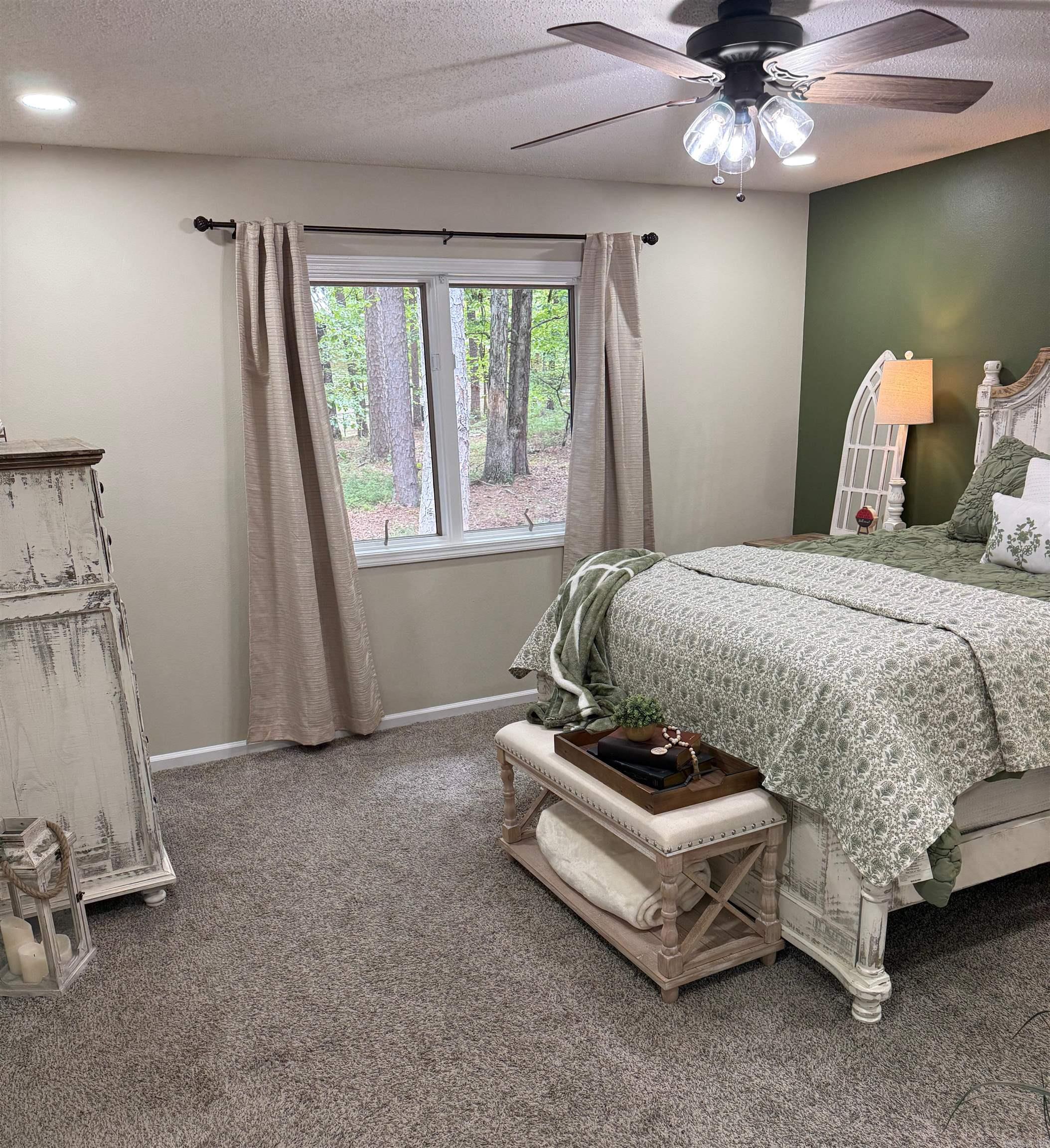 4 Huesca  Hot Springs Village, AR