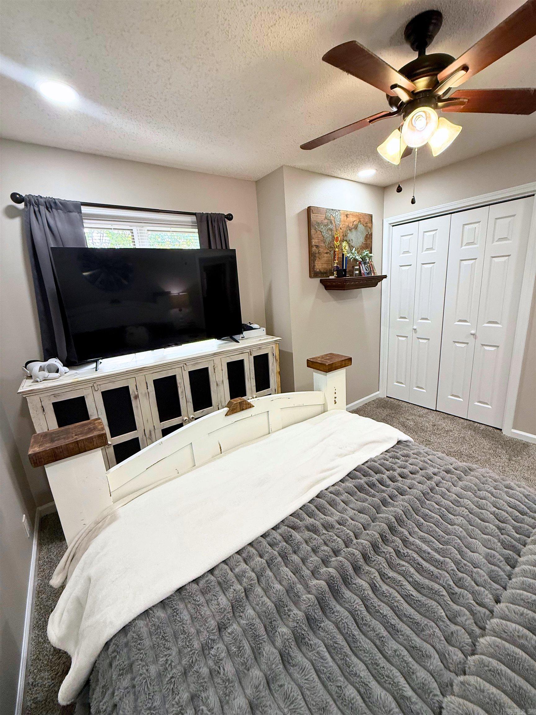 4 Huesca  Hot Springs Village, AR