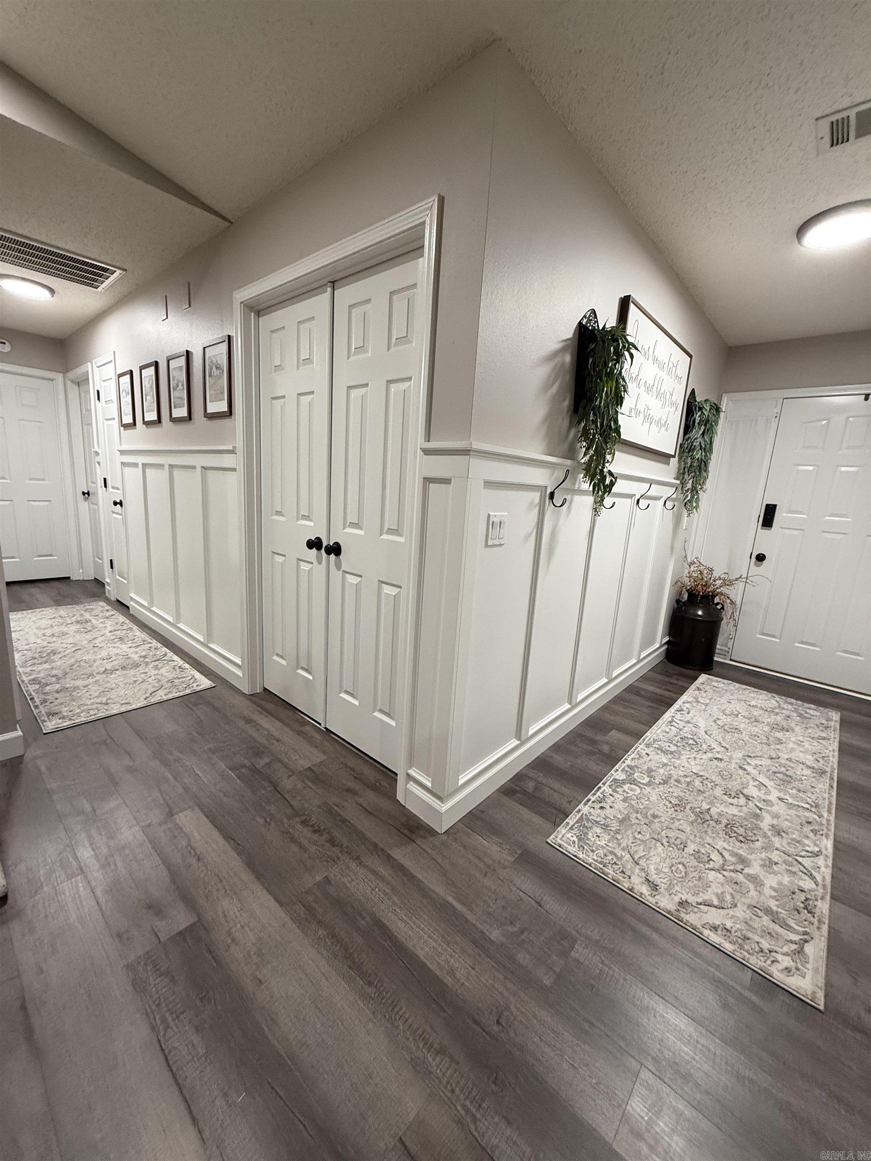 4 Huesca  Hot Springs Village, AR