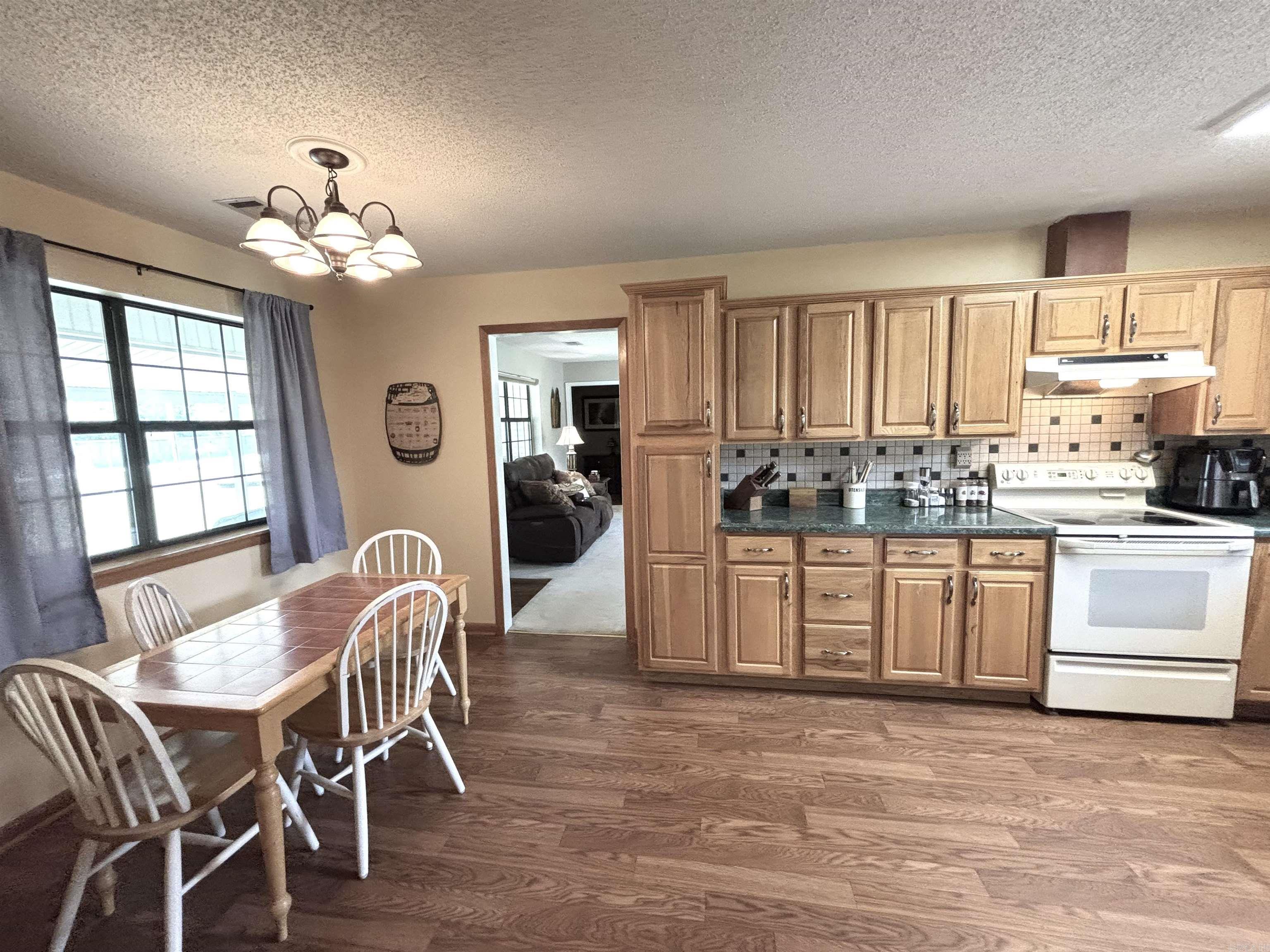 32 Wilcox Rd  Greenbrier, AR