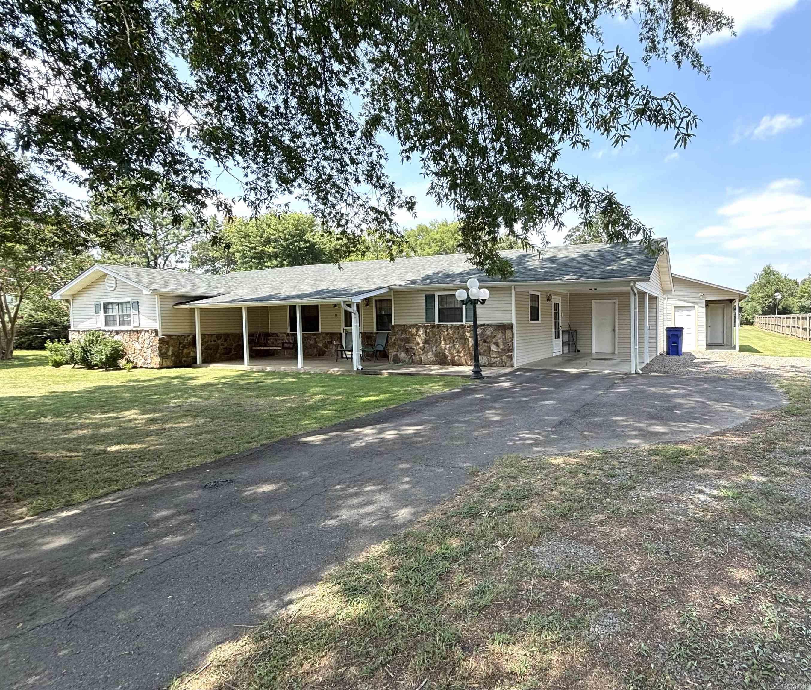 32 Wilcox Rd  Greenbrier, AR