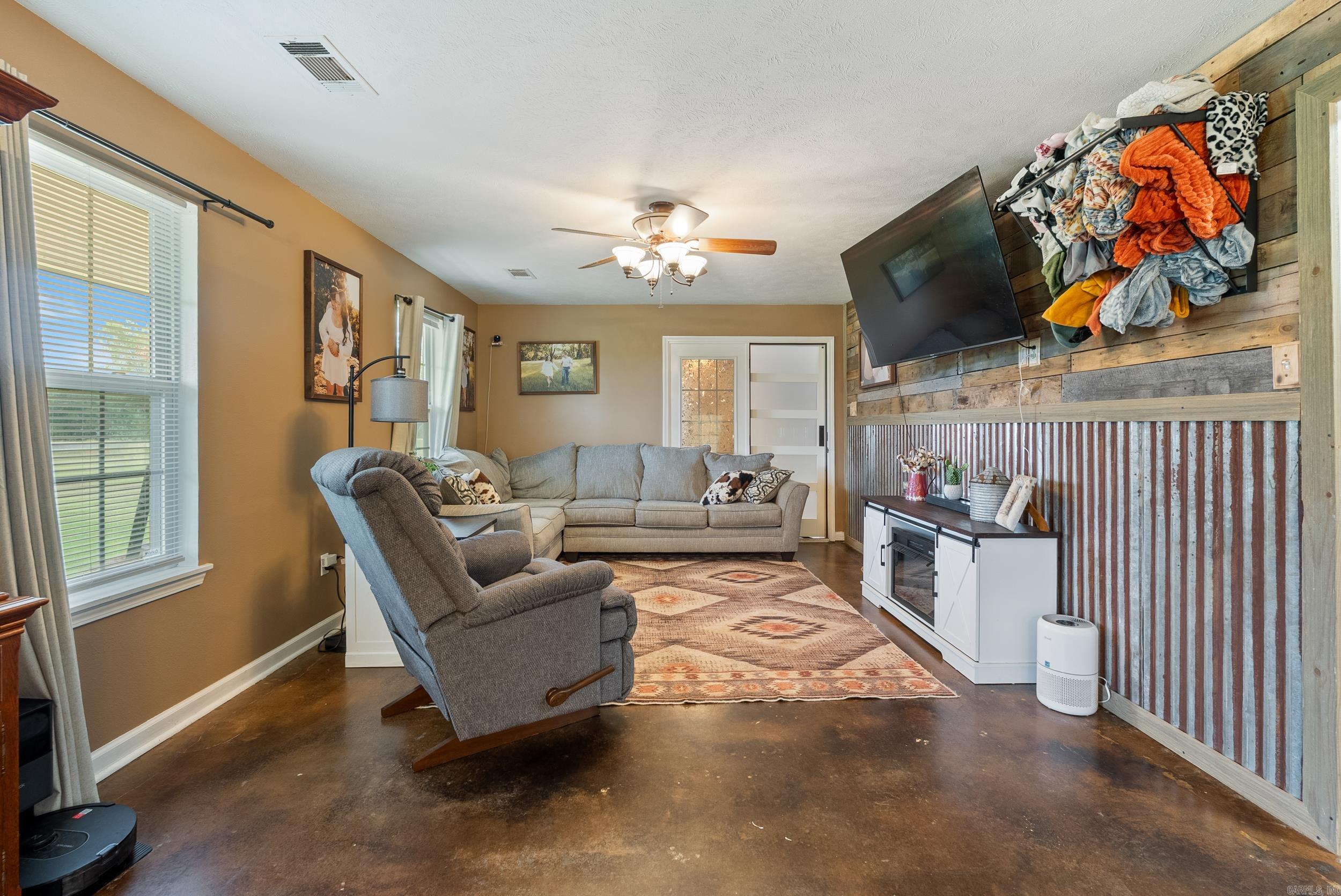 7 Bellwood  Enola, AR