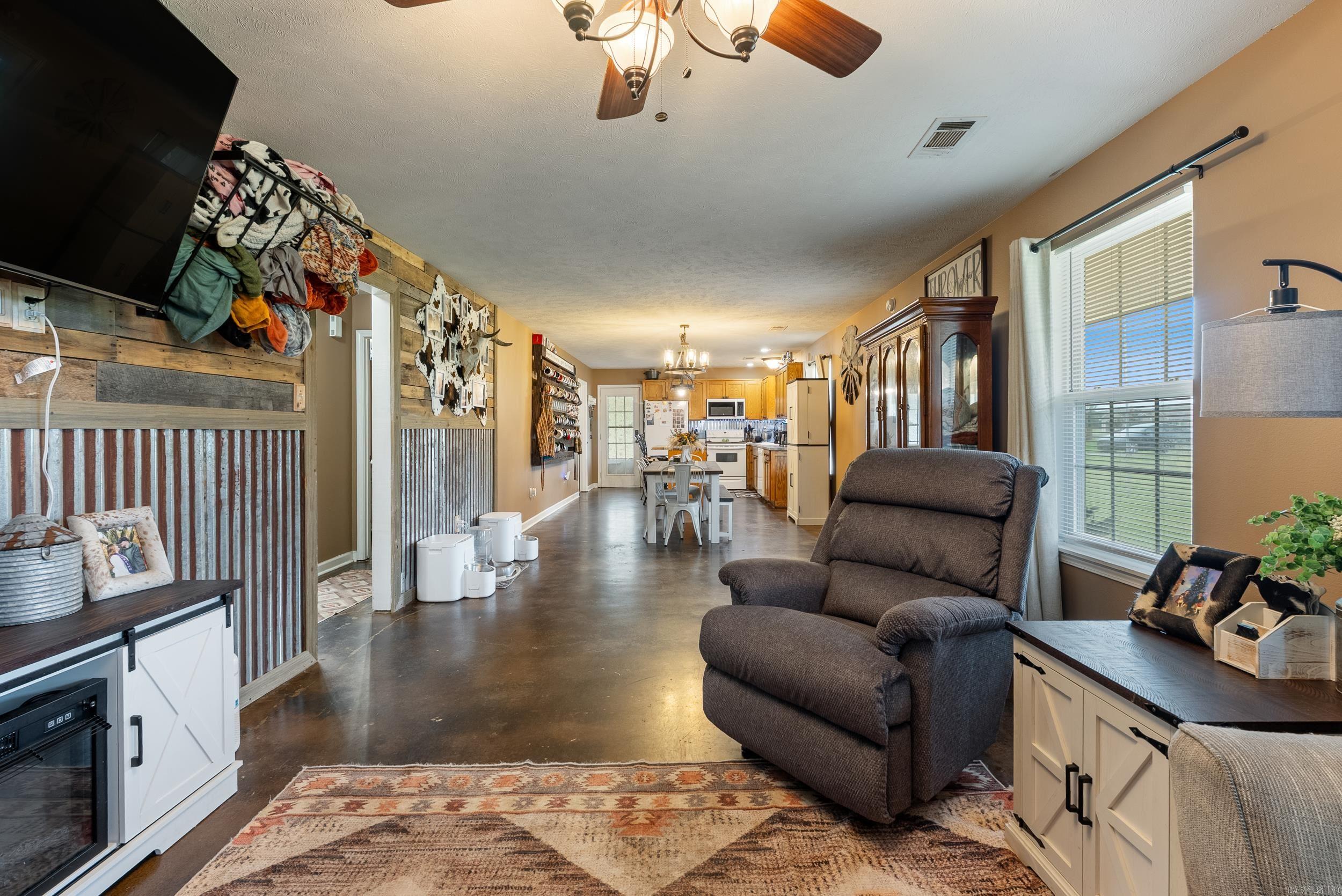 7 Bellwood  Enola, AR
