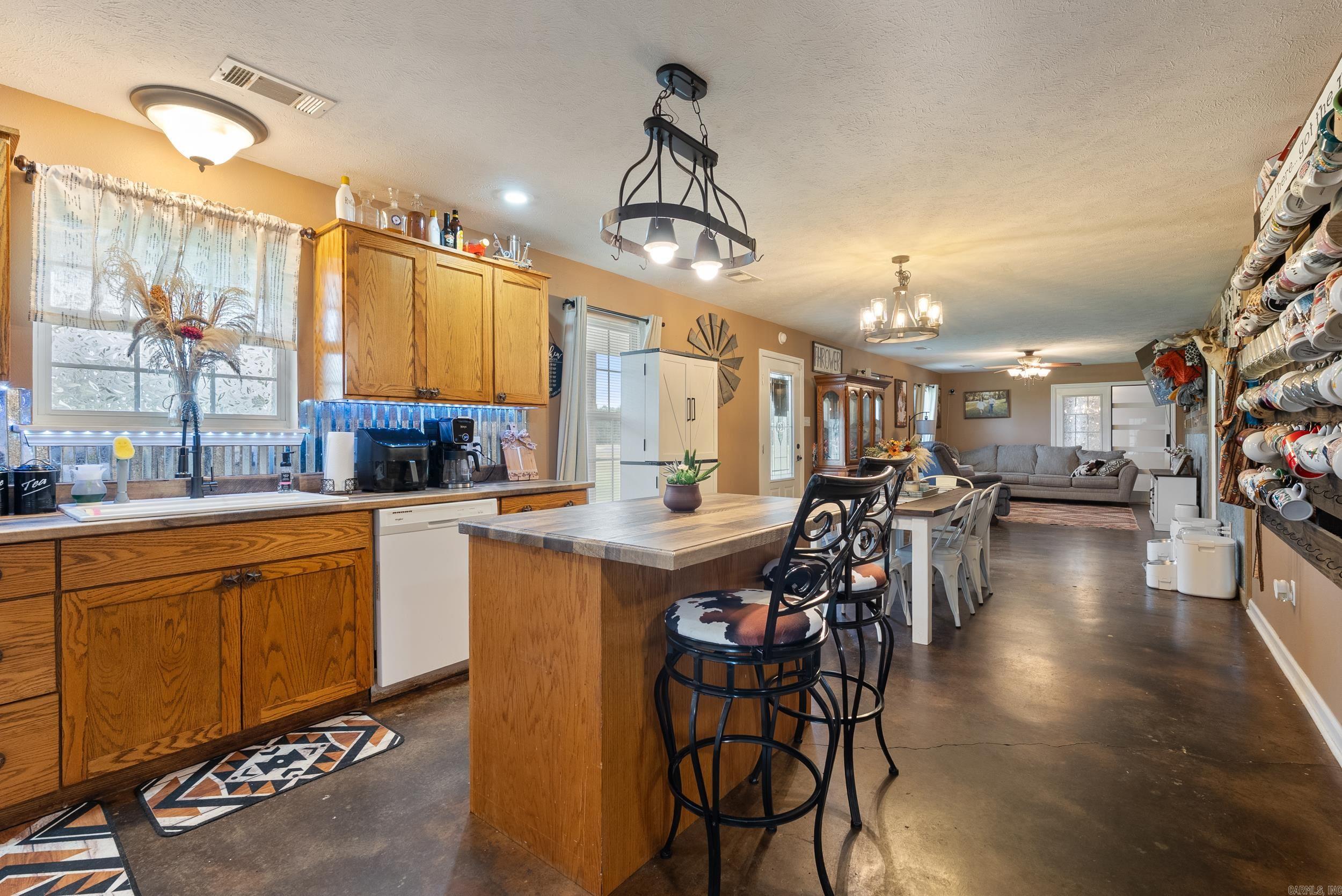 7 Bellwood  Enola, AR