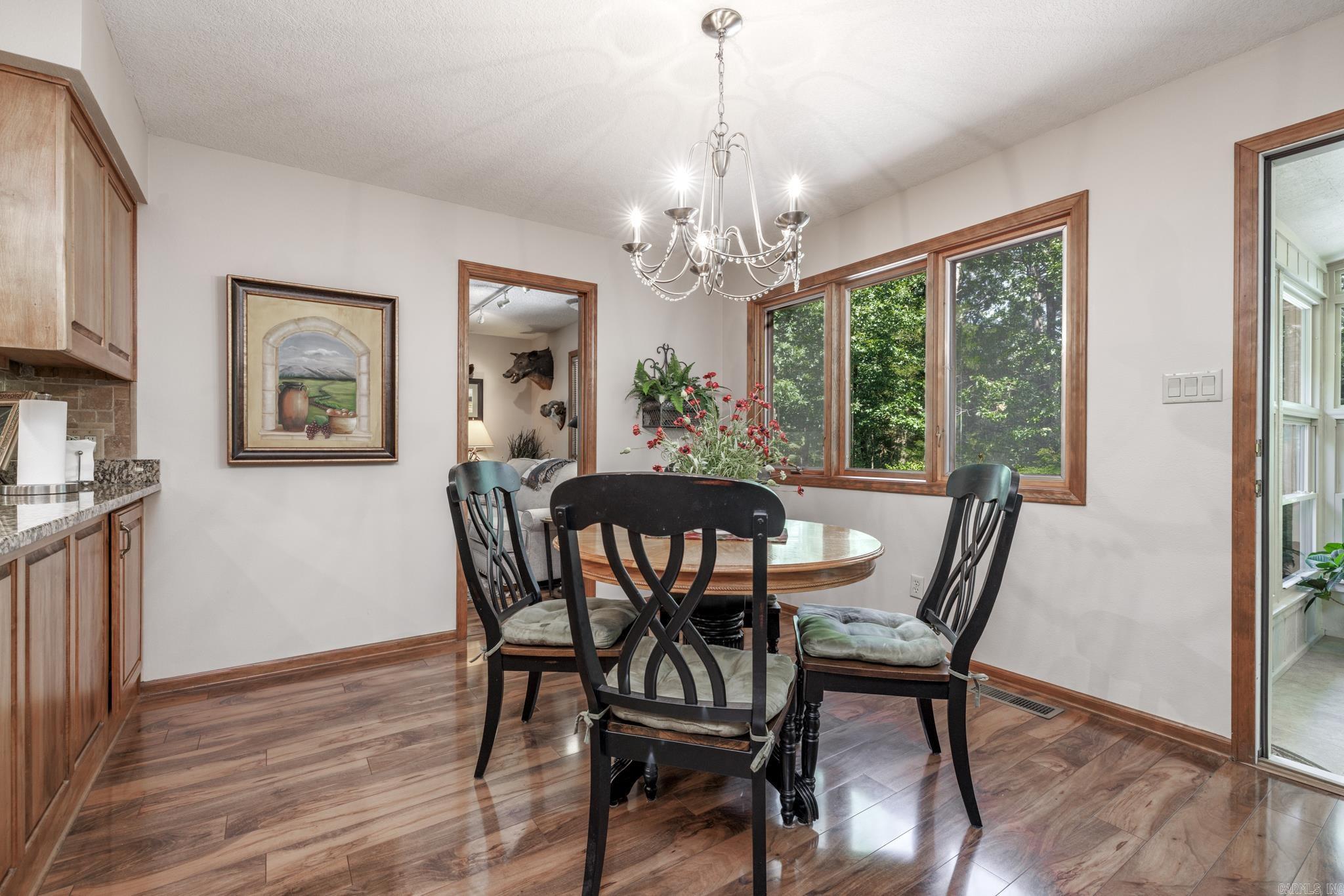 11 Mieres  Hot Springs Village, AR