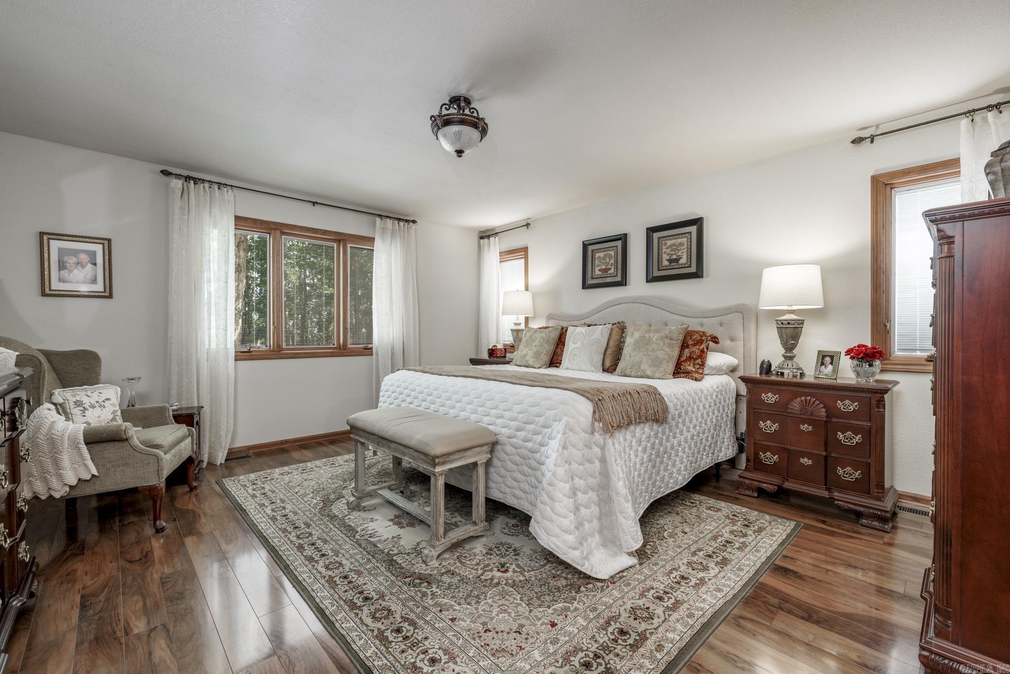 11 Mieres  Hot Springs Village, AR