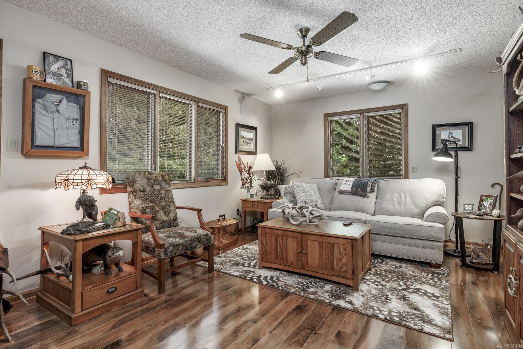 11 Mieres  Hot Springs Village, AR