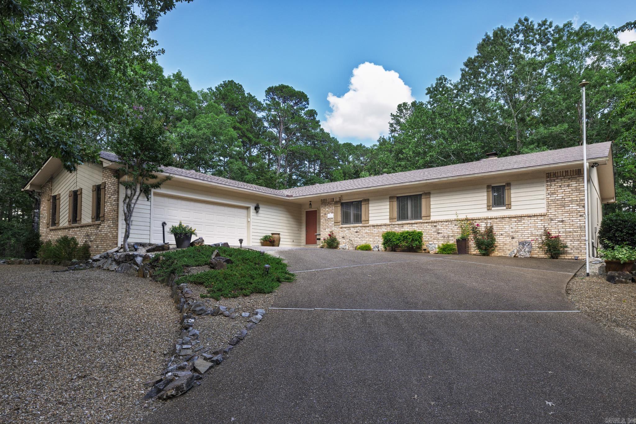 11 Mieres  Hot Springs Village, AR
