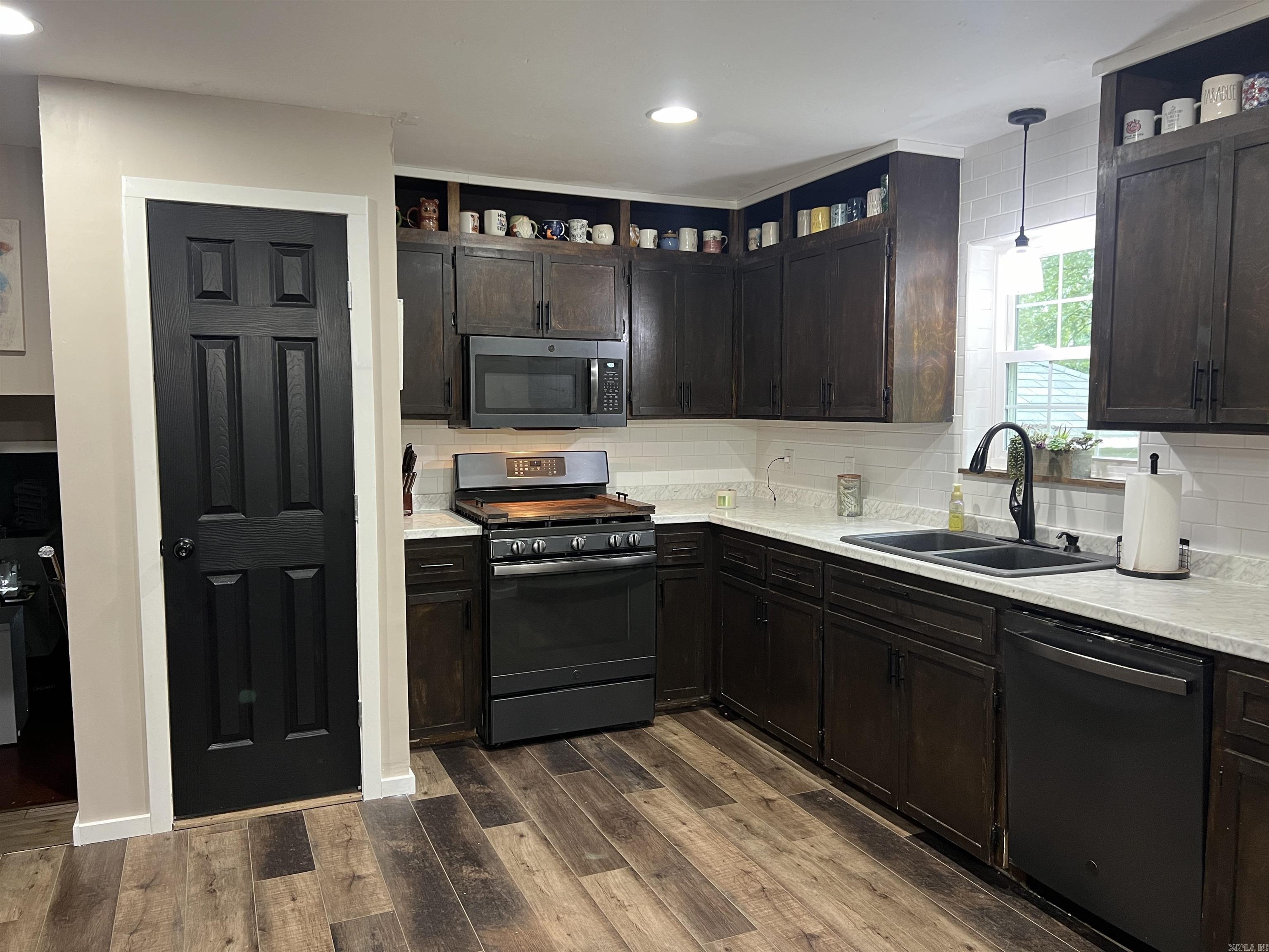 922 Cara Jane  Redfield, AR
