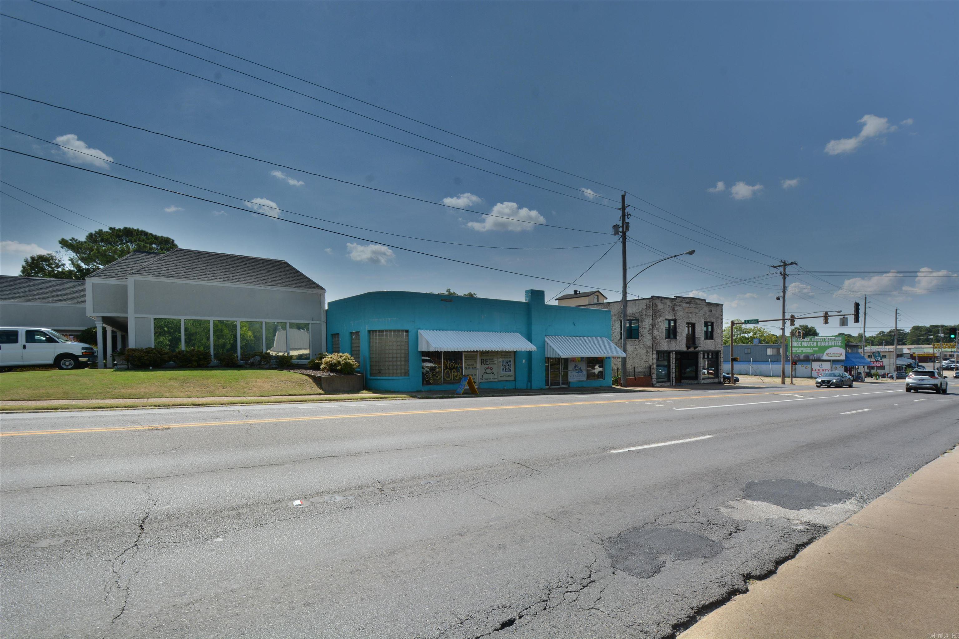 1819 CENTRAL 1823 CENTRAL Hot Springs, AR