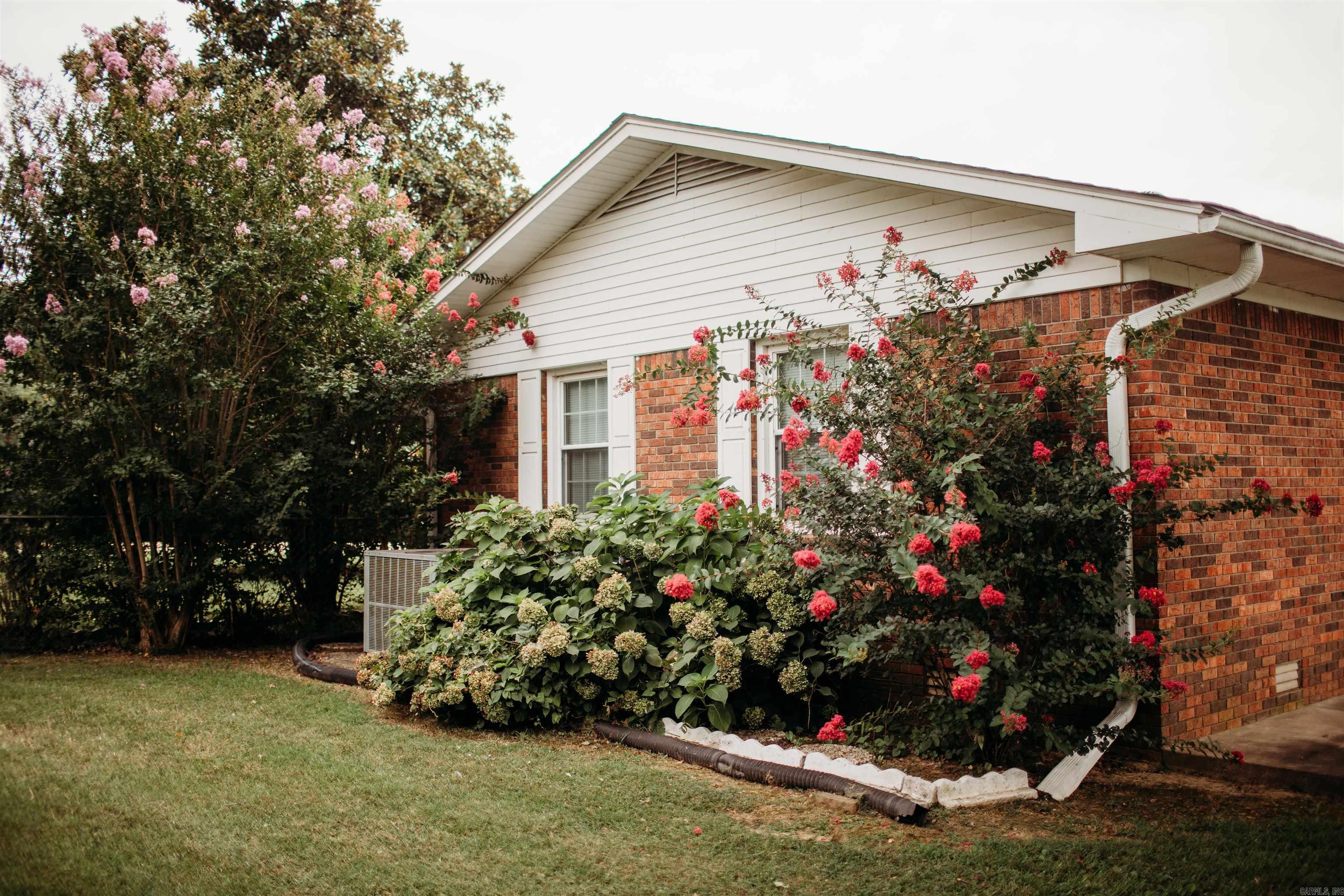 1290 W North  Piggott, AR