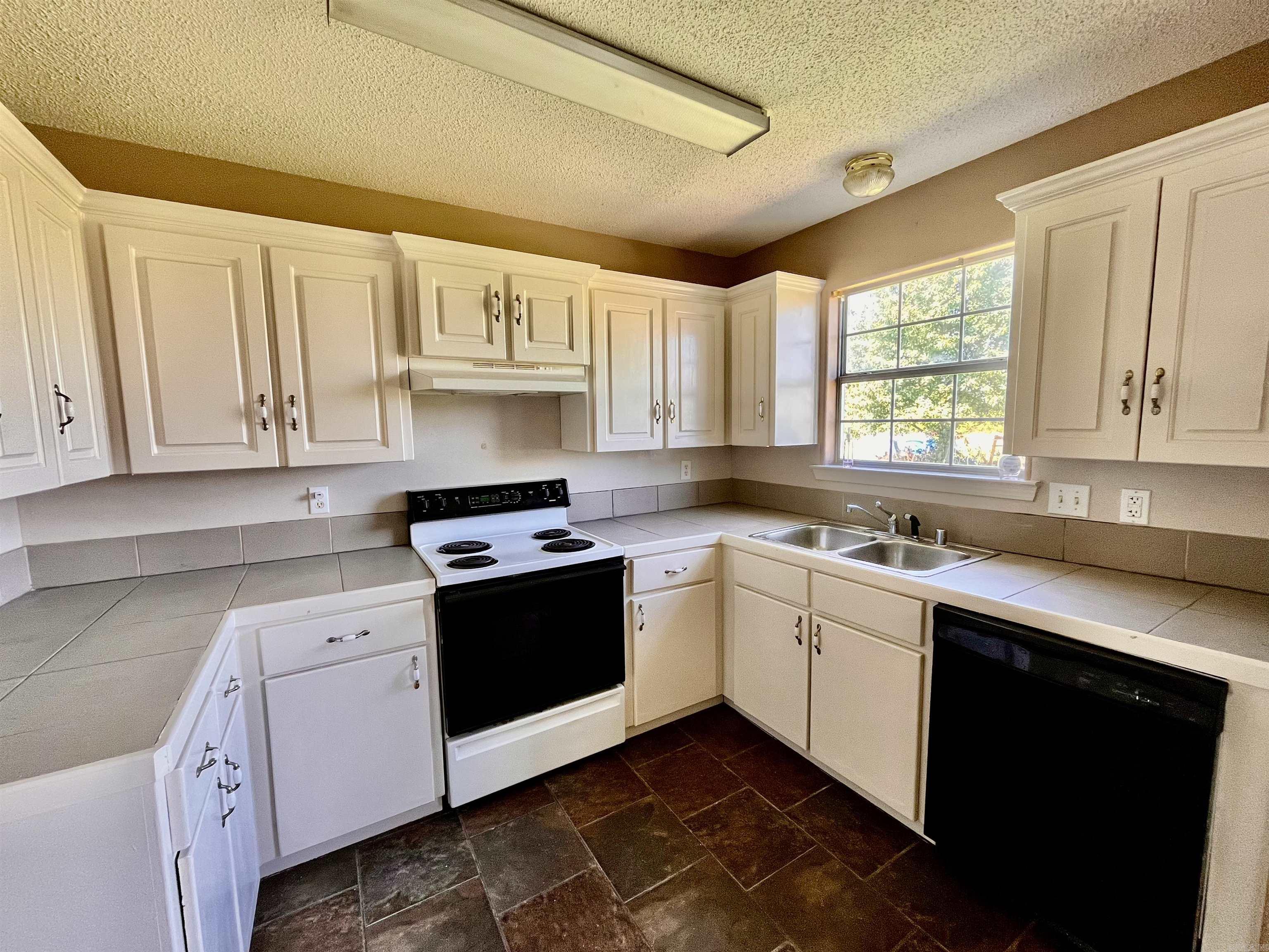1035 Tori  Beebe, AR