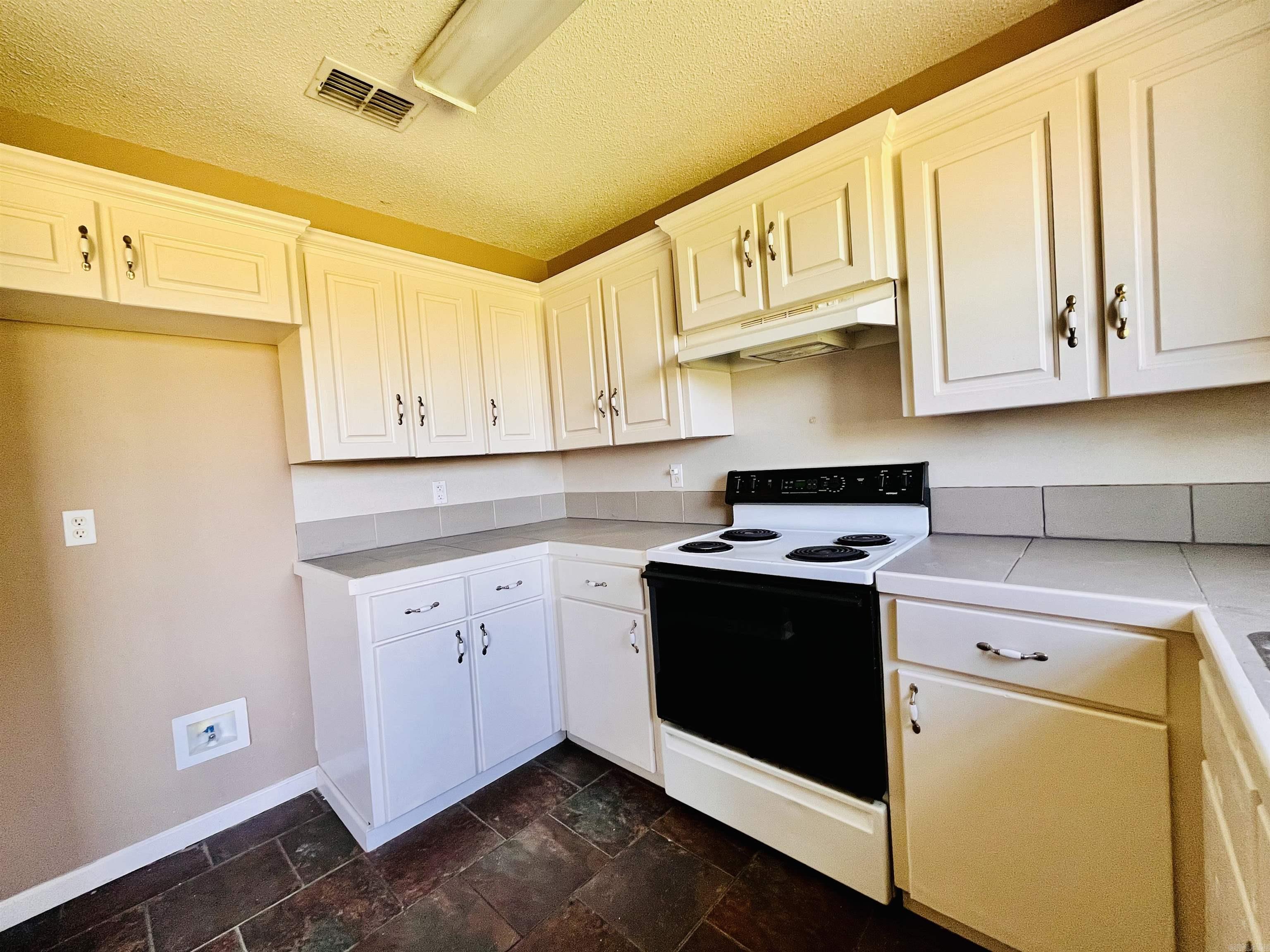 1035 Tori  Beebe, AR