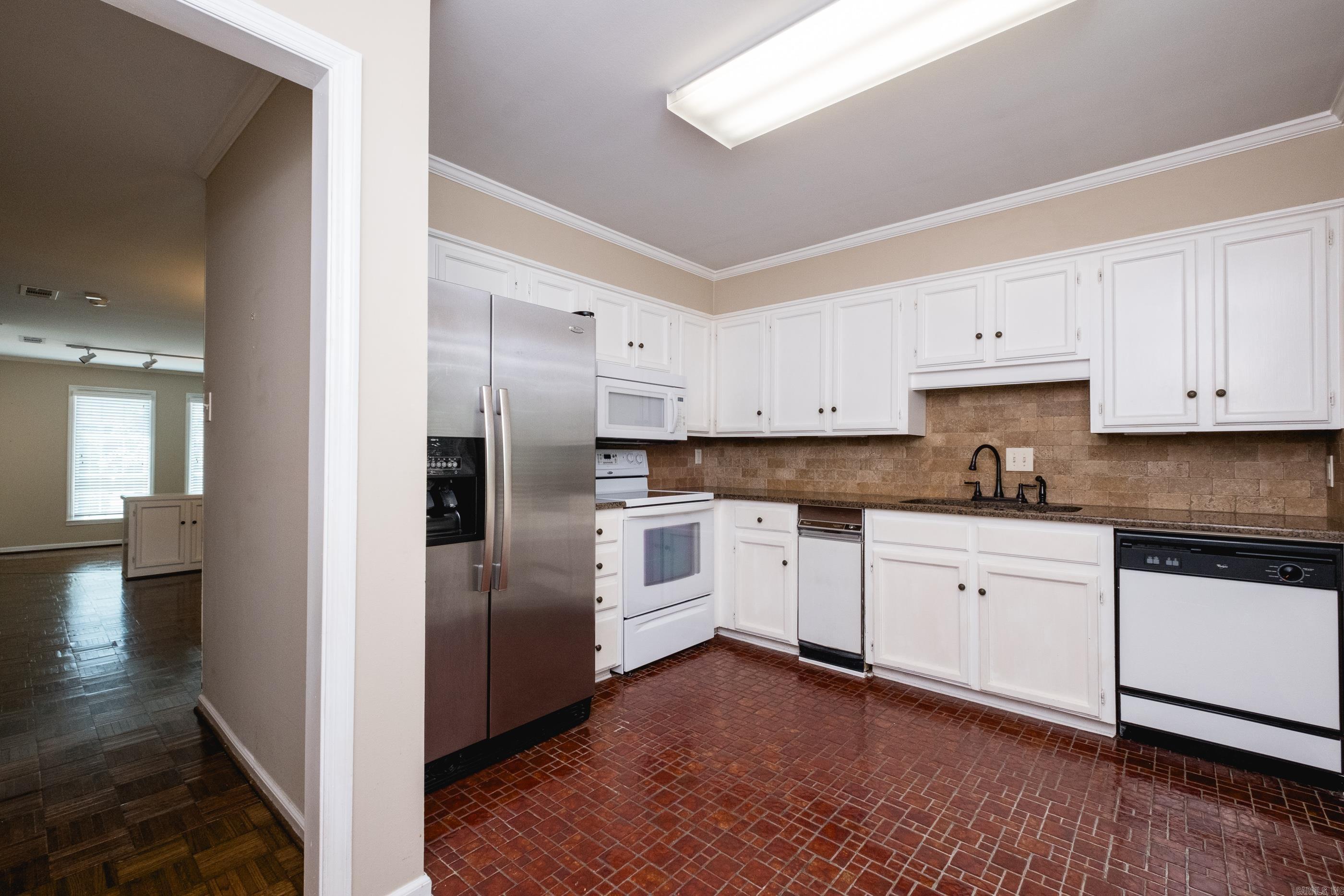 2801 Foxcroft #11  Little Rock, AR
