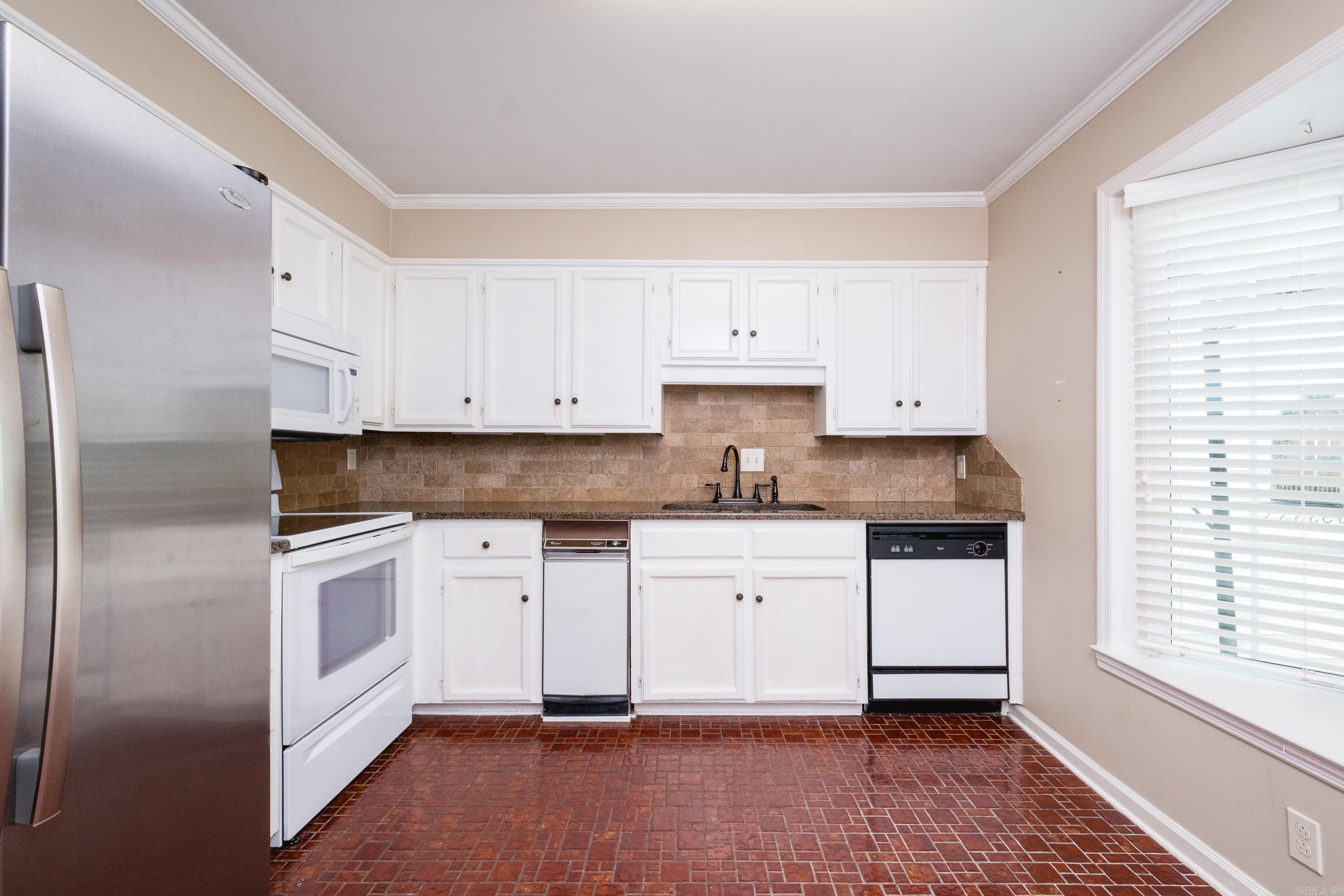 2801 Foxcroft #11  Little Rock, AR