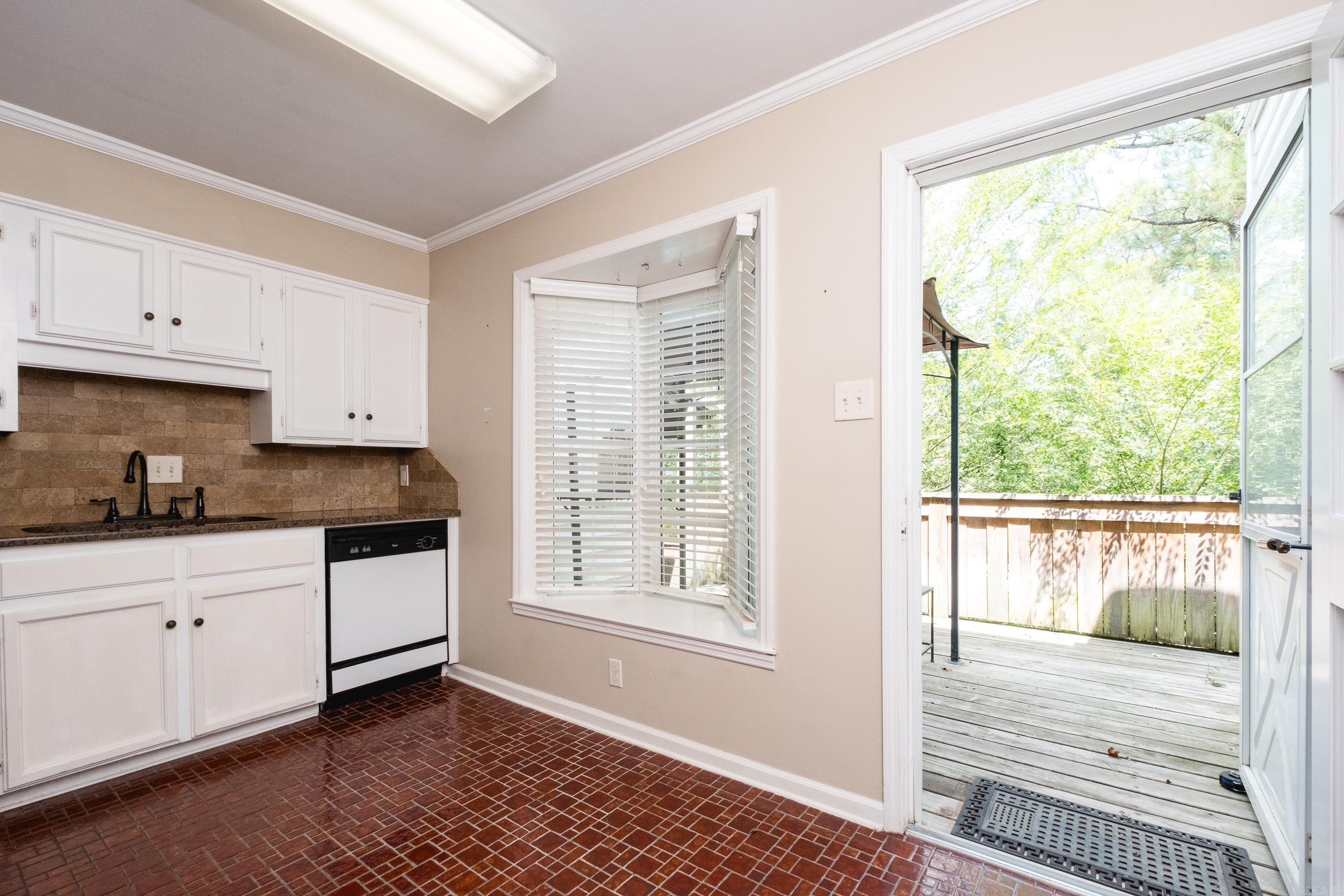 2801 Foxcroft #11  Little Rock, AR