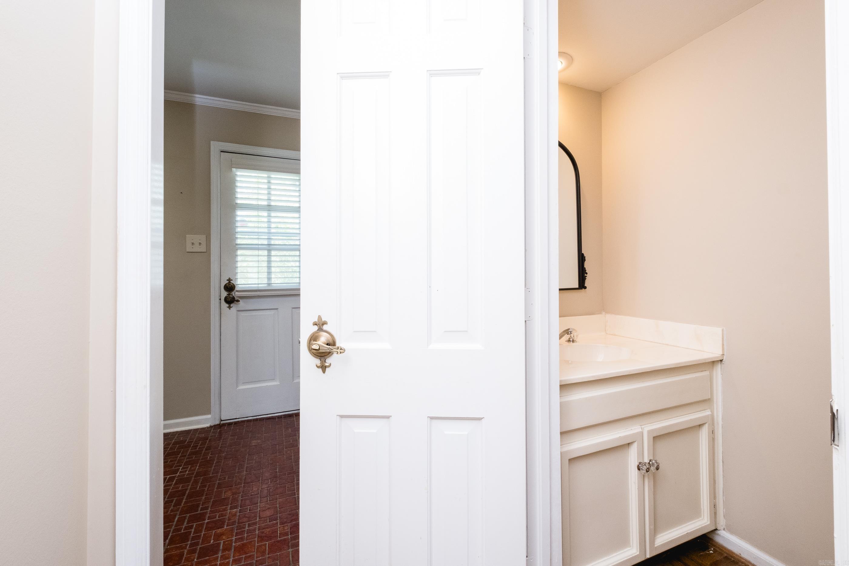 2801 Foxcroft #11  Little Rock, AR