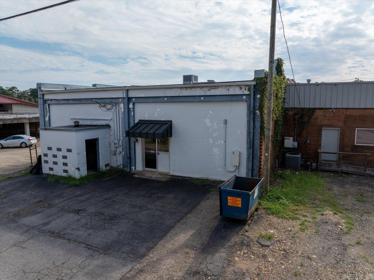 602 Dequeen St.  Mena, AR