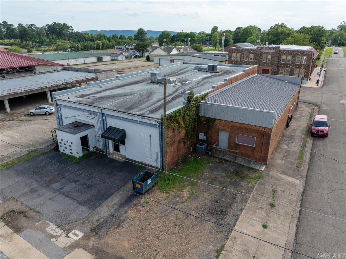 602 Dequeen St.  Mena, AR