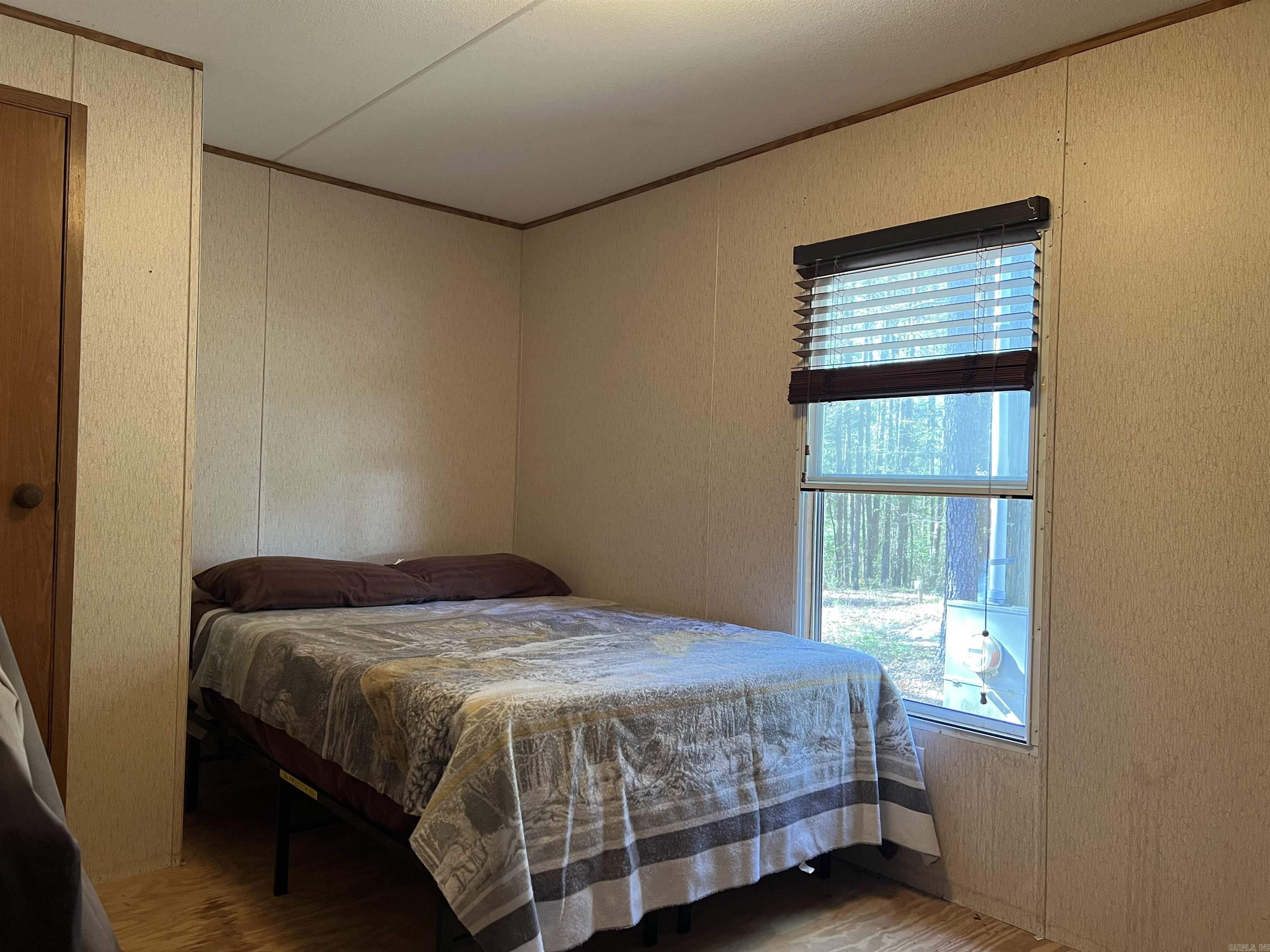 860 Fox Chase  Greers Ferry, AR