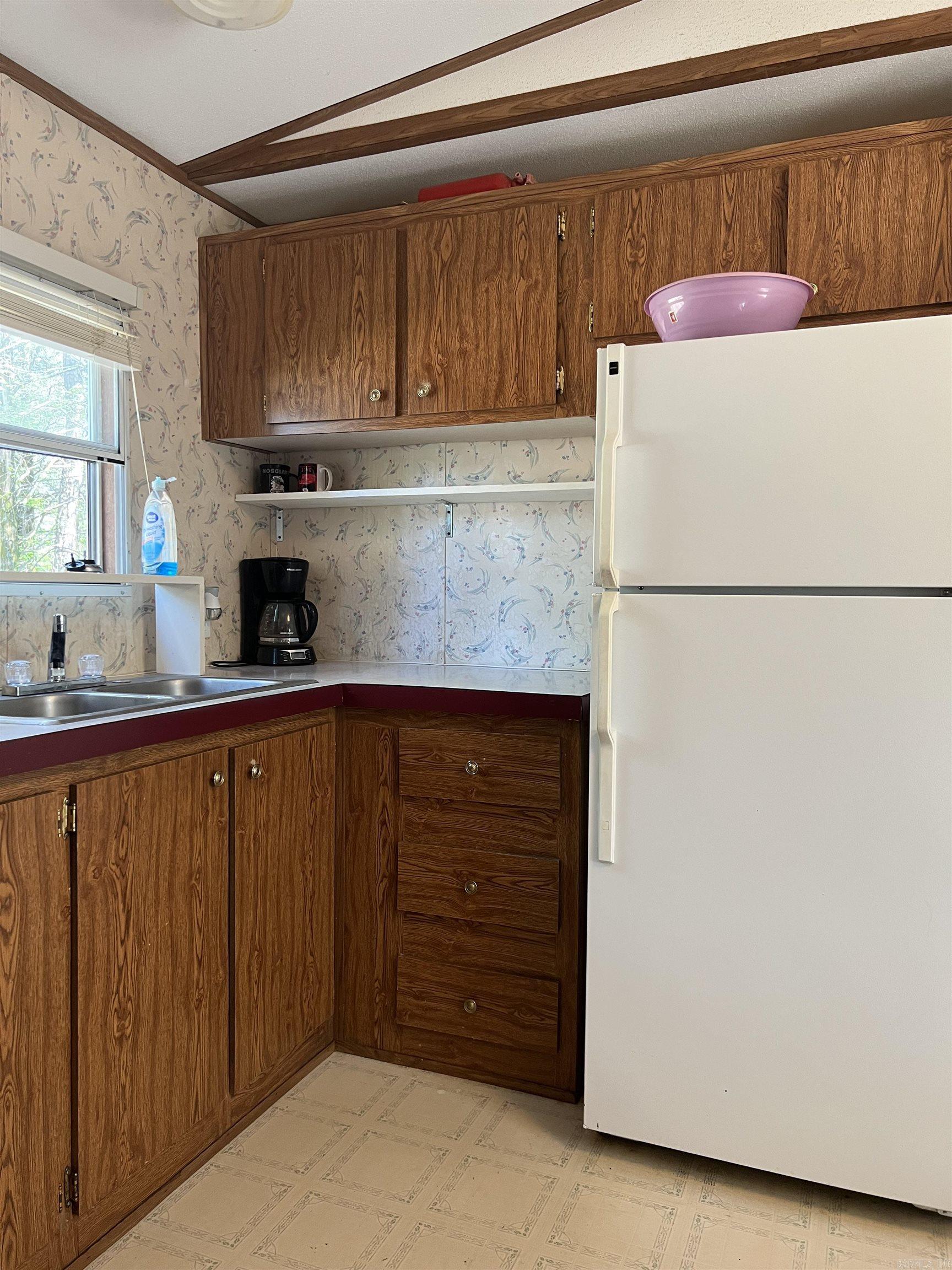 860 Fox Chase  Greers Ferry, AR
