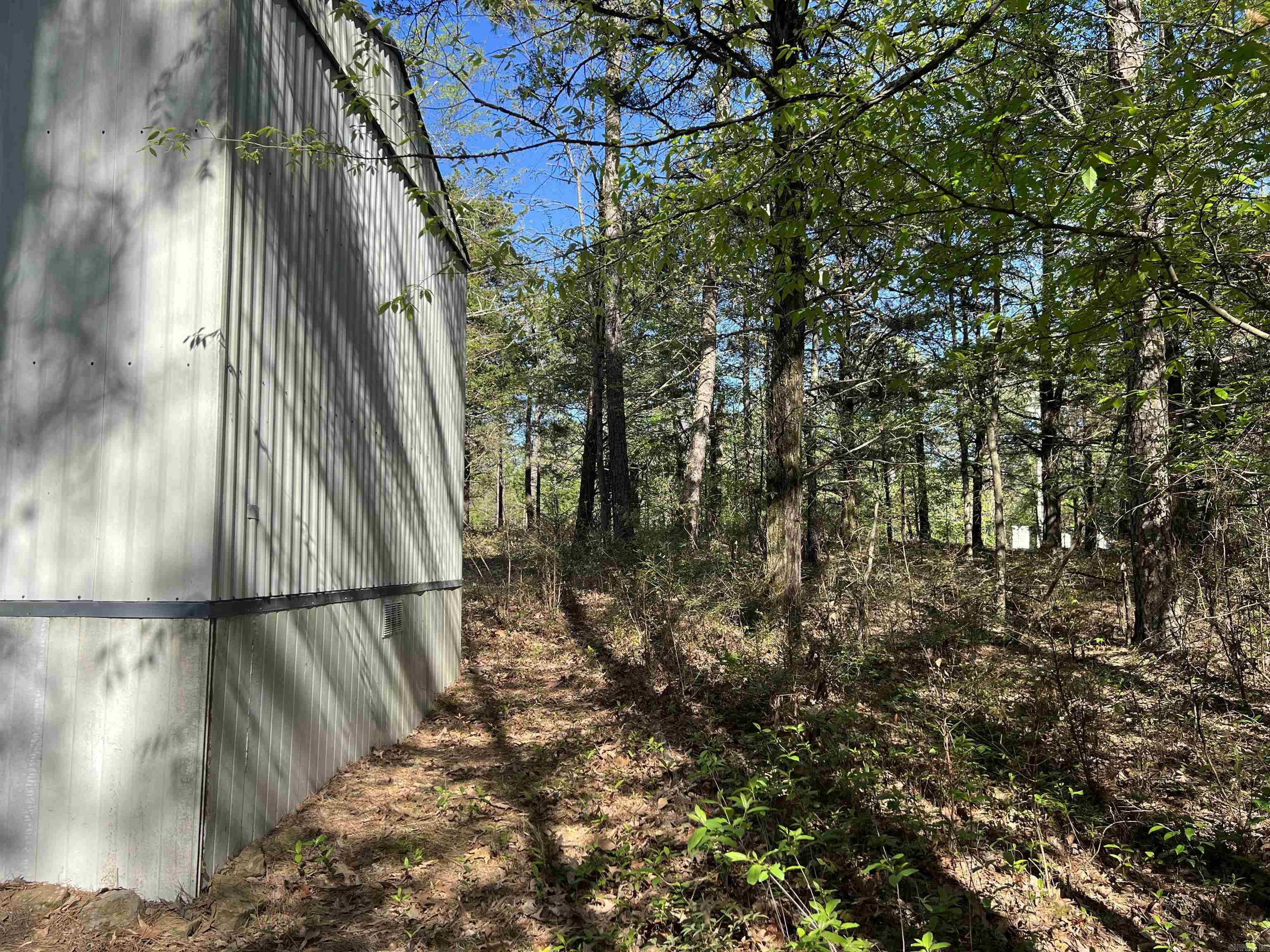 860 Fox Chase  Greers Ferry, AR