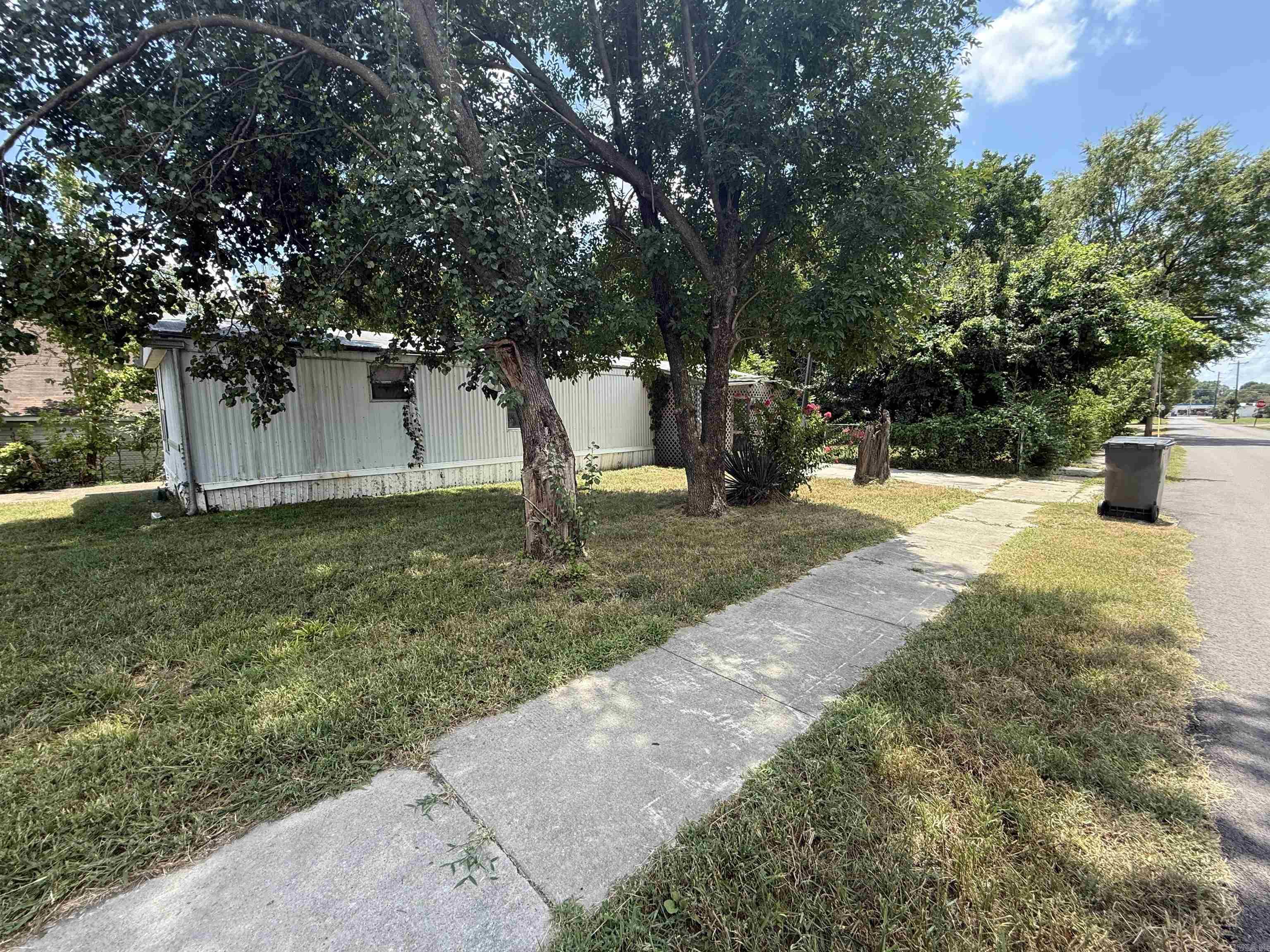 500 E Emerson  Paragould, AR