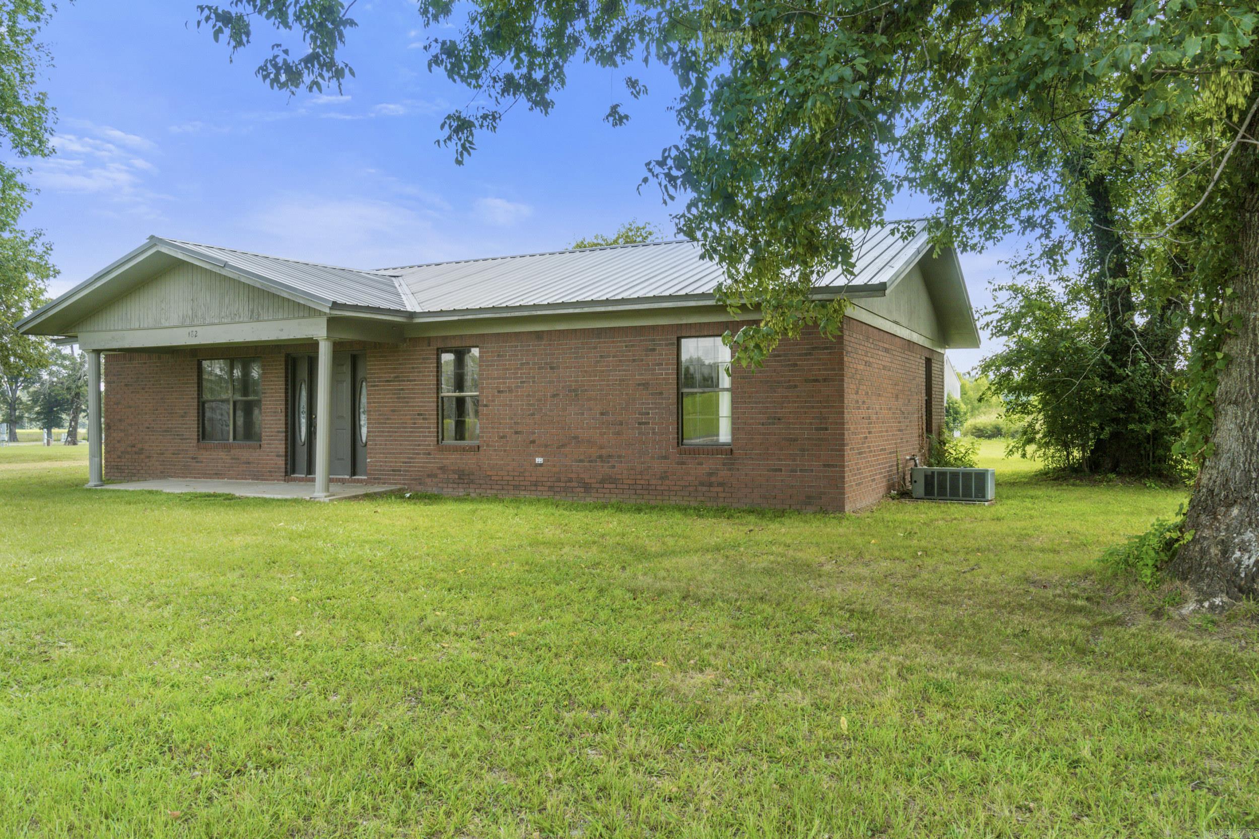 182 N Highway 167  Bald Knob, AR