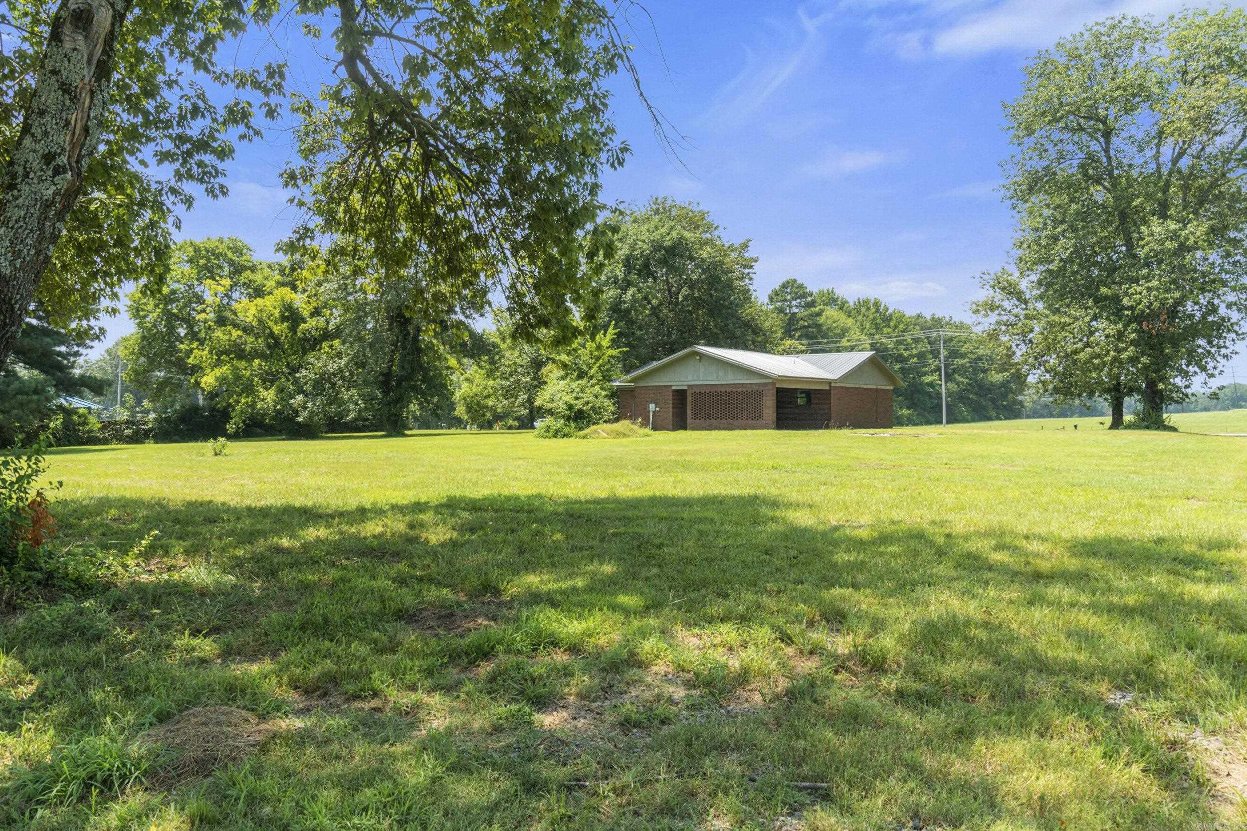 182 N Highway 167  Bald Knob, AR