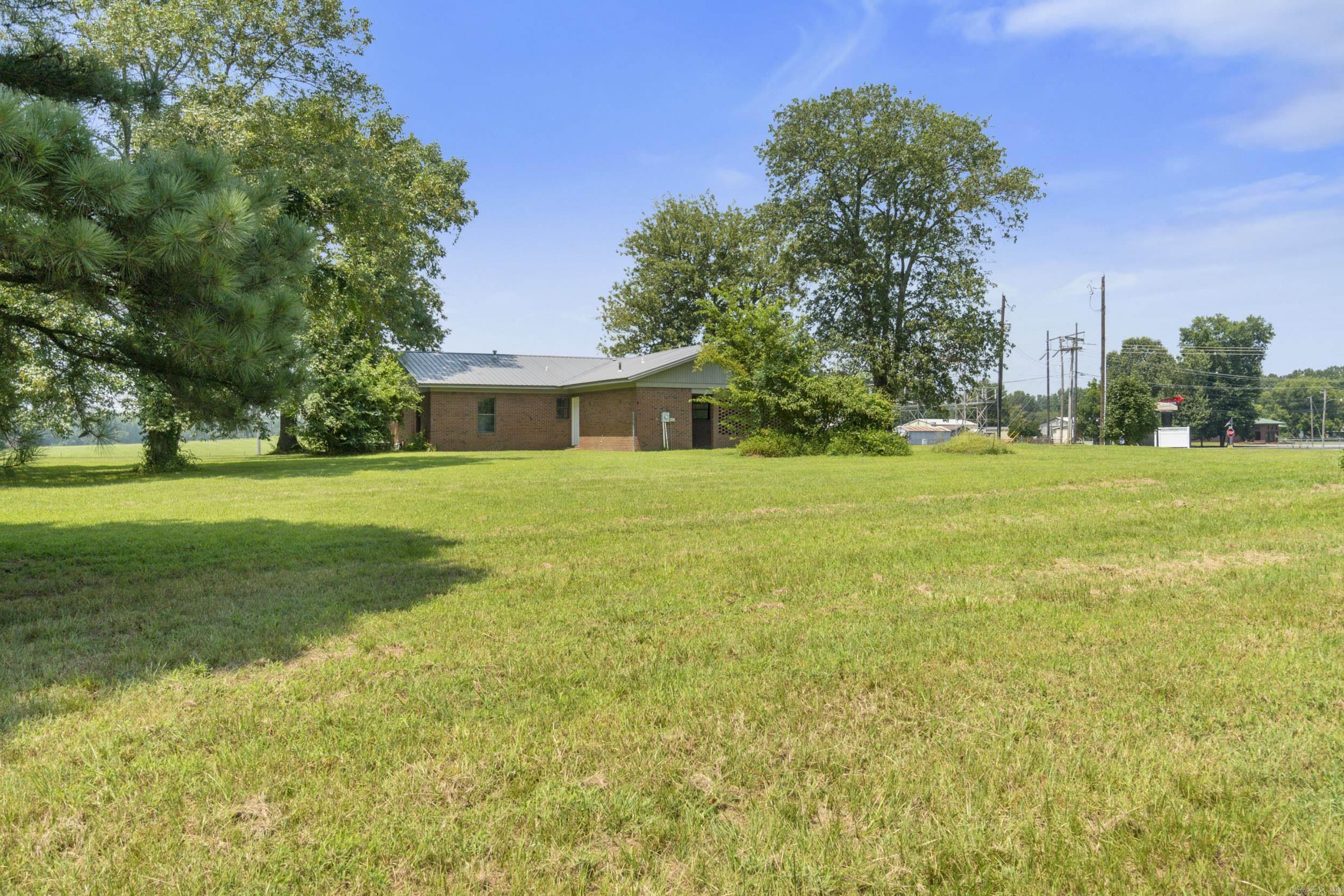 182 N Highway 167  Bald Knob, AR