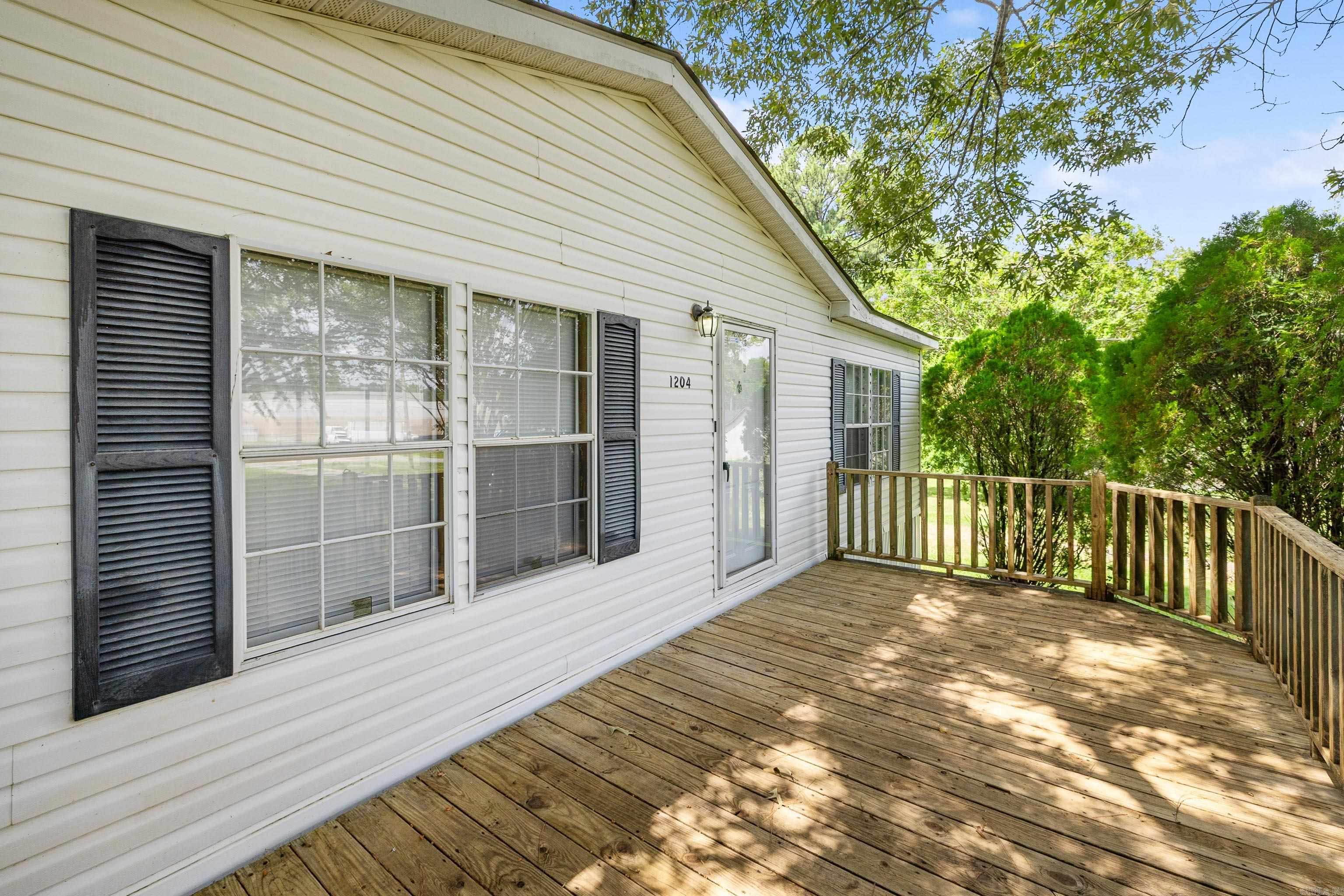1204 E Dixon  Little Rock, AR