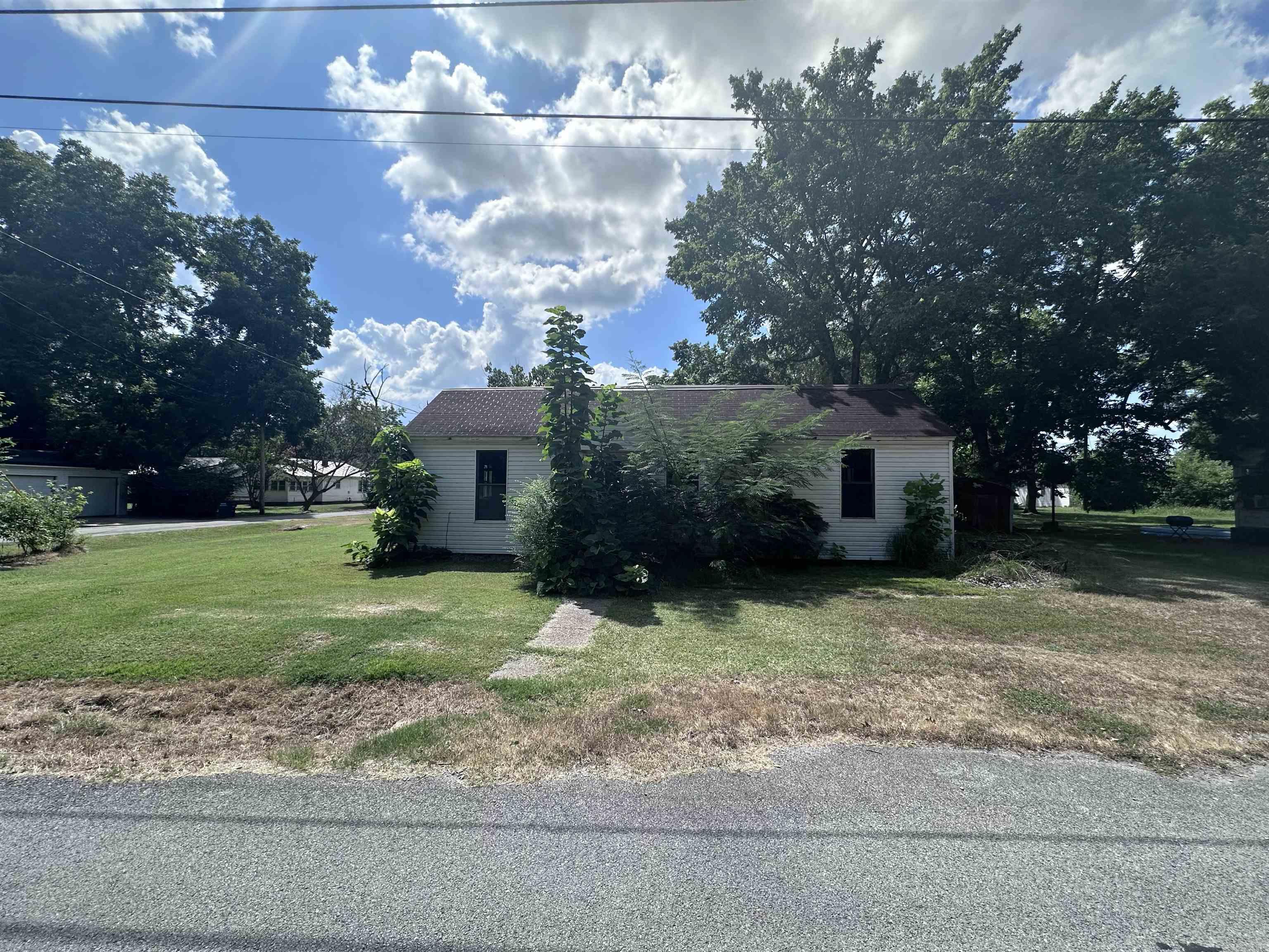 387 S Garfield  Piggott, AR