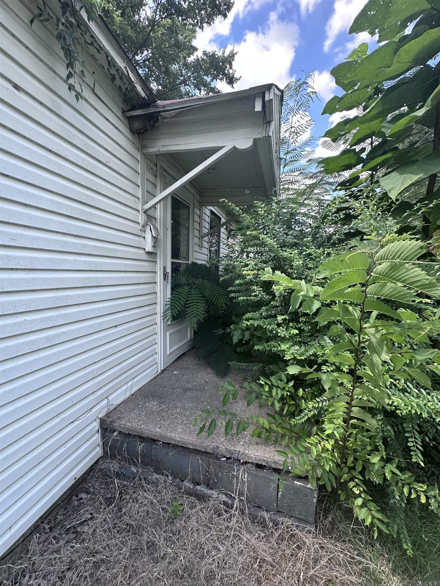 387 S Garfield  Piggott, AR