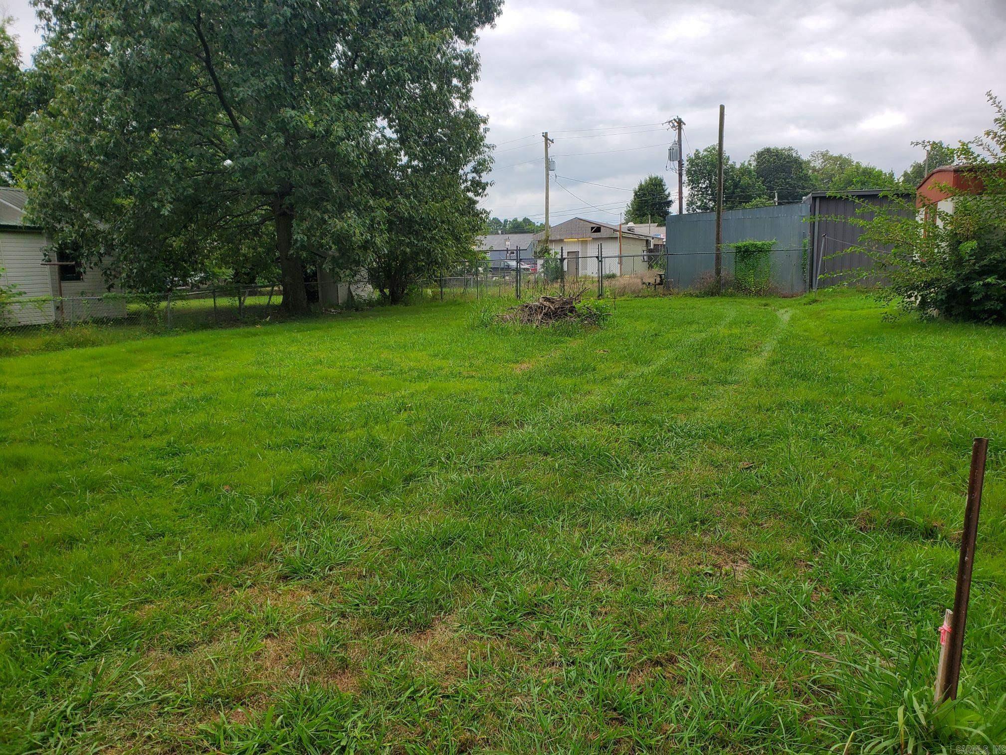 792 N Moore  Piggott, AR
