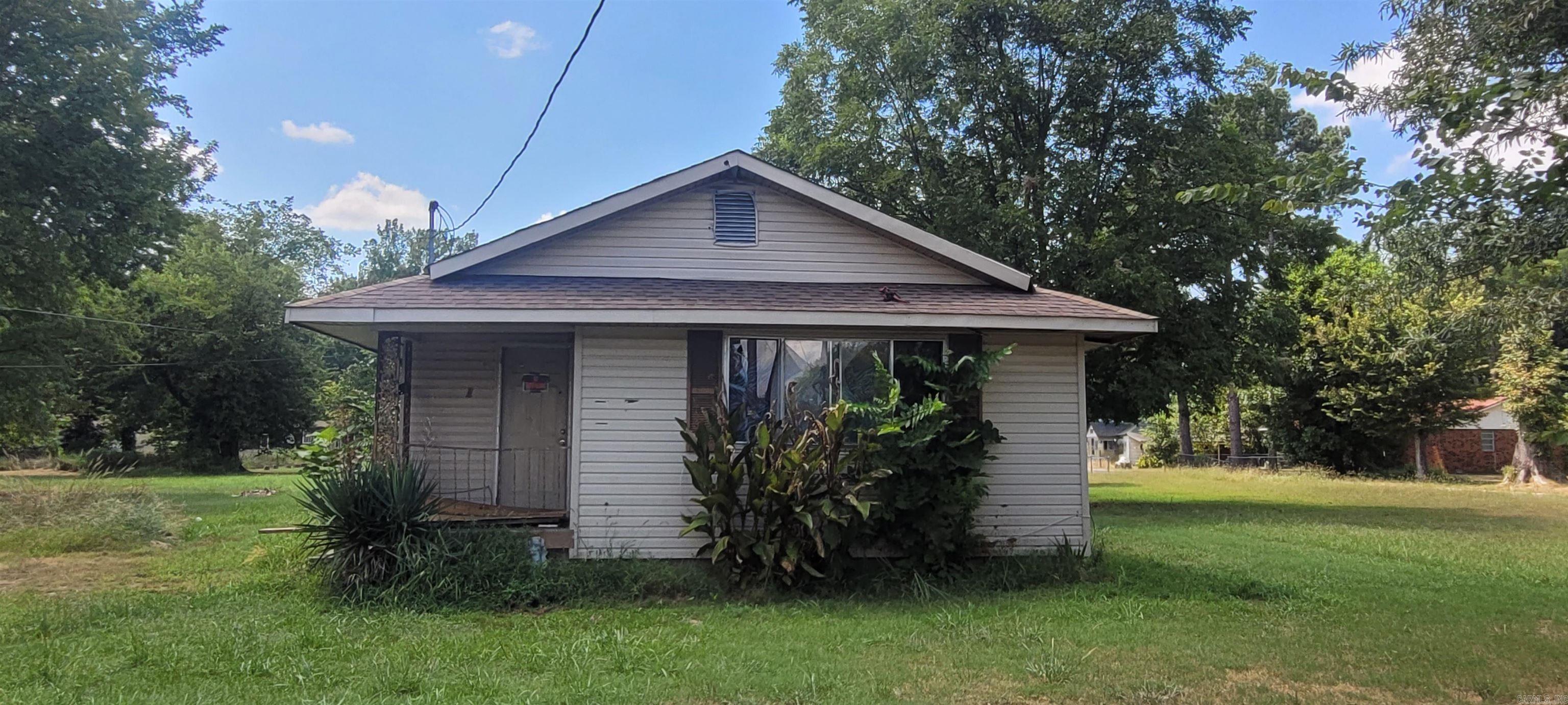 804 S Fifth  Augusta, AR
