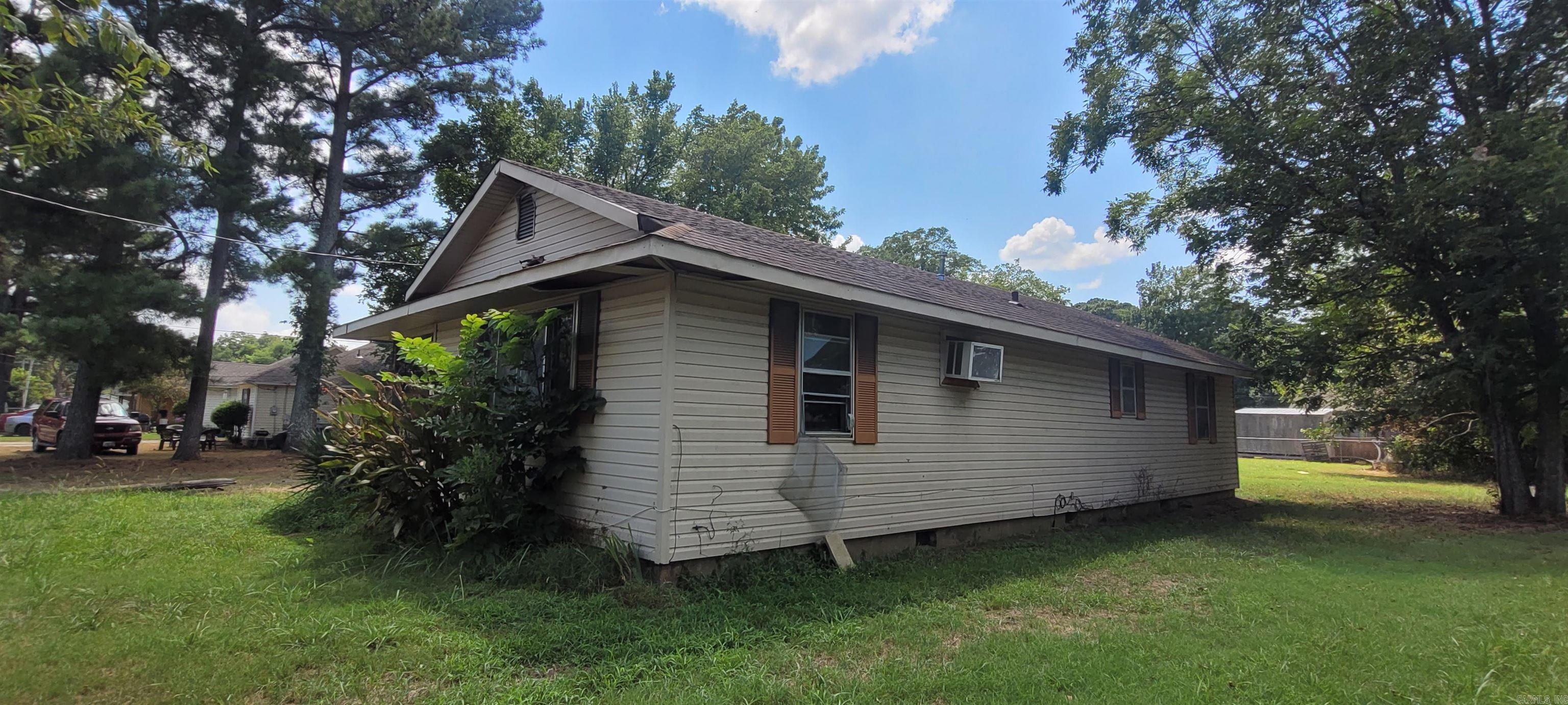 804 S Fifth  Augusta, AR
