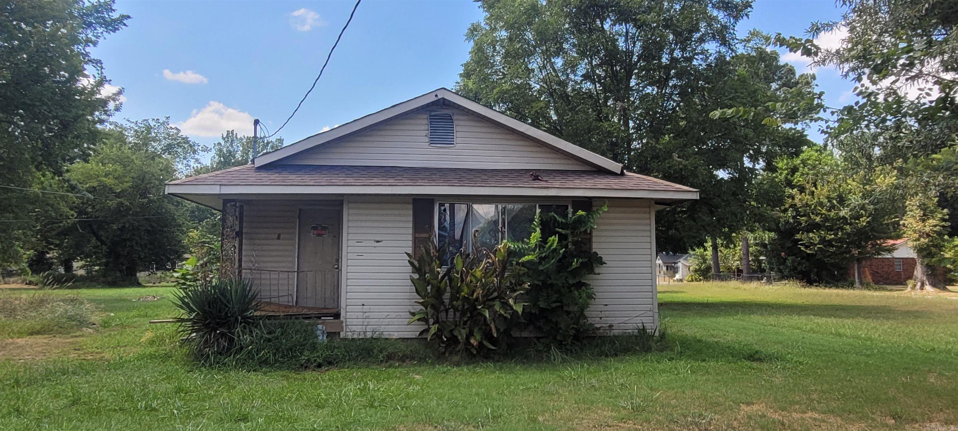 804 S Fifth  Augusta, AR