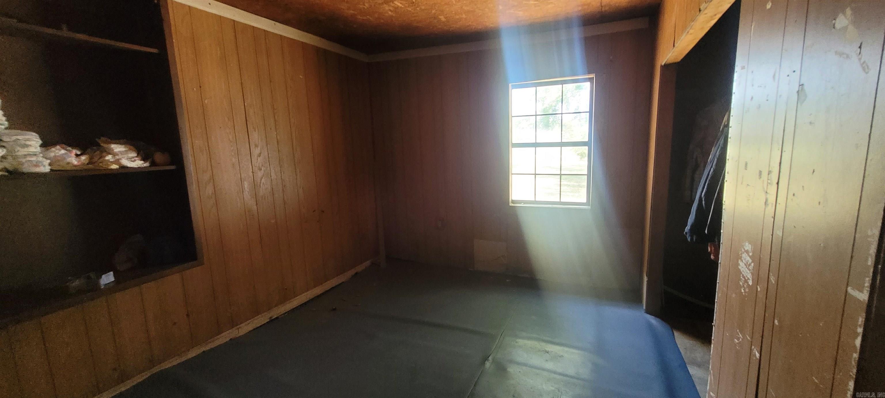 910 S Ninth  Augusta, AR