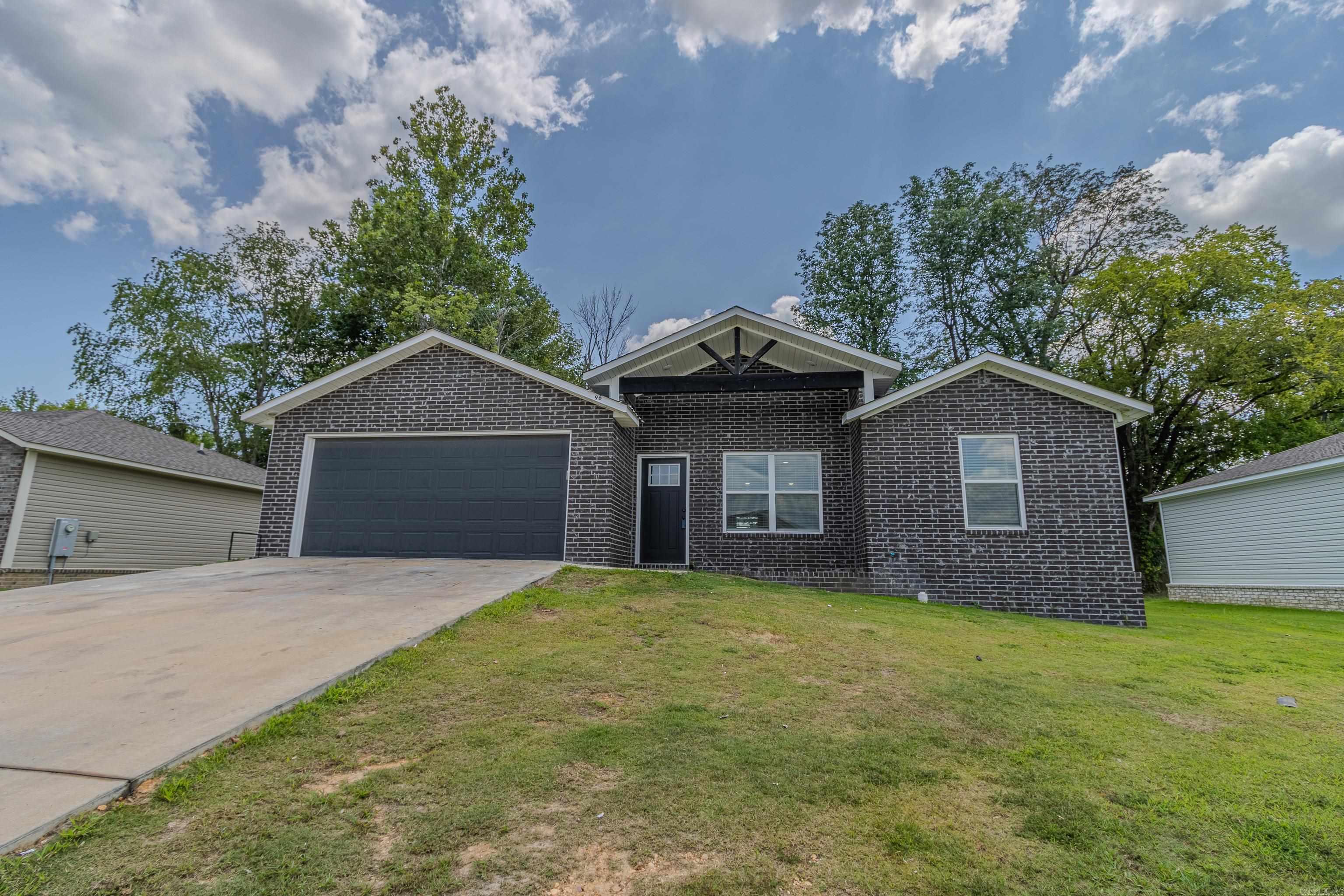 96 FORMON Drive Paragould, AR 72450