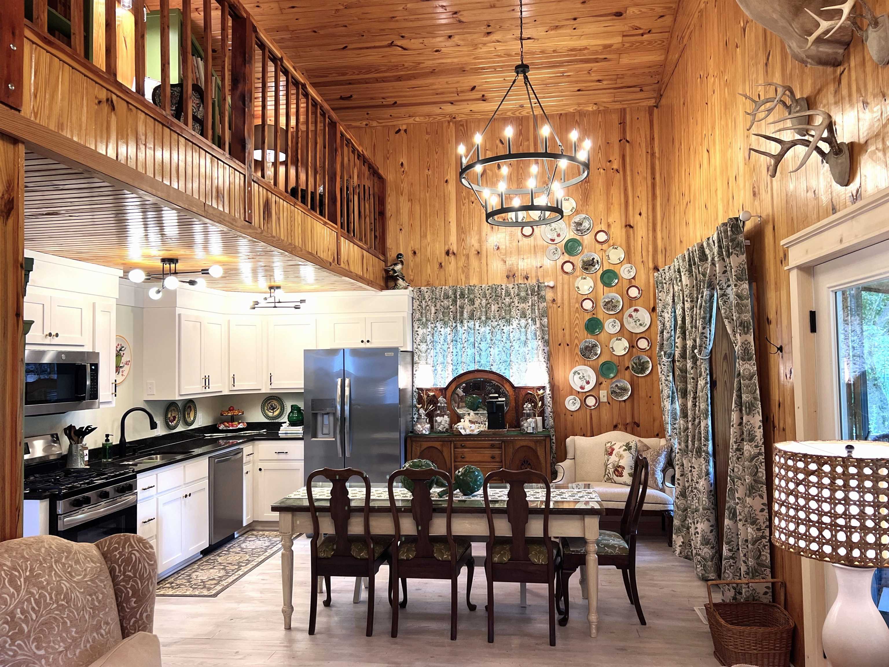 76 W Cool Water Retreat  Mountain View, AR