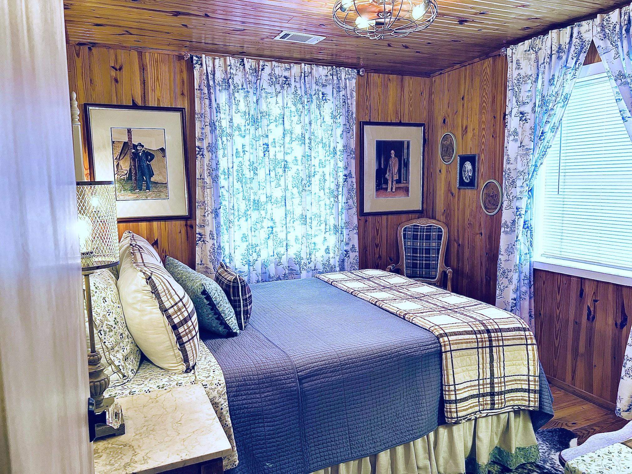 76 W Cool Water Retreat  Mountain View, AR