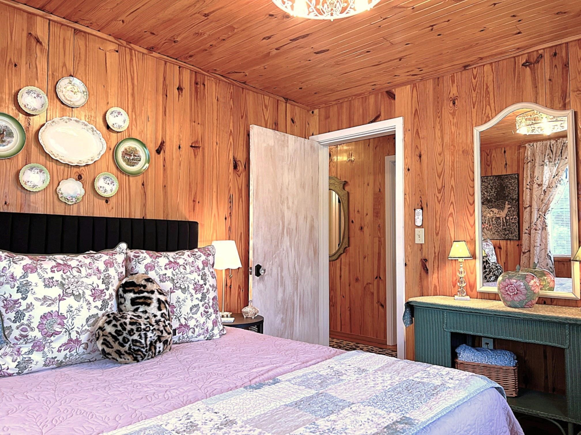 76 W Cool Water Retreat  Mountain View, AR