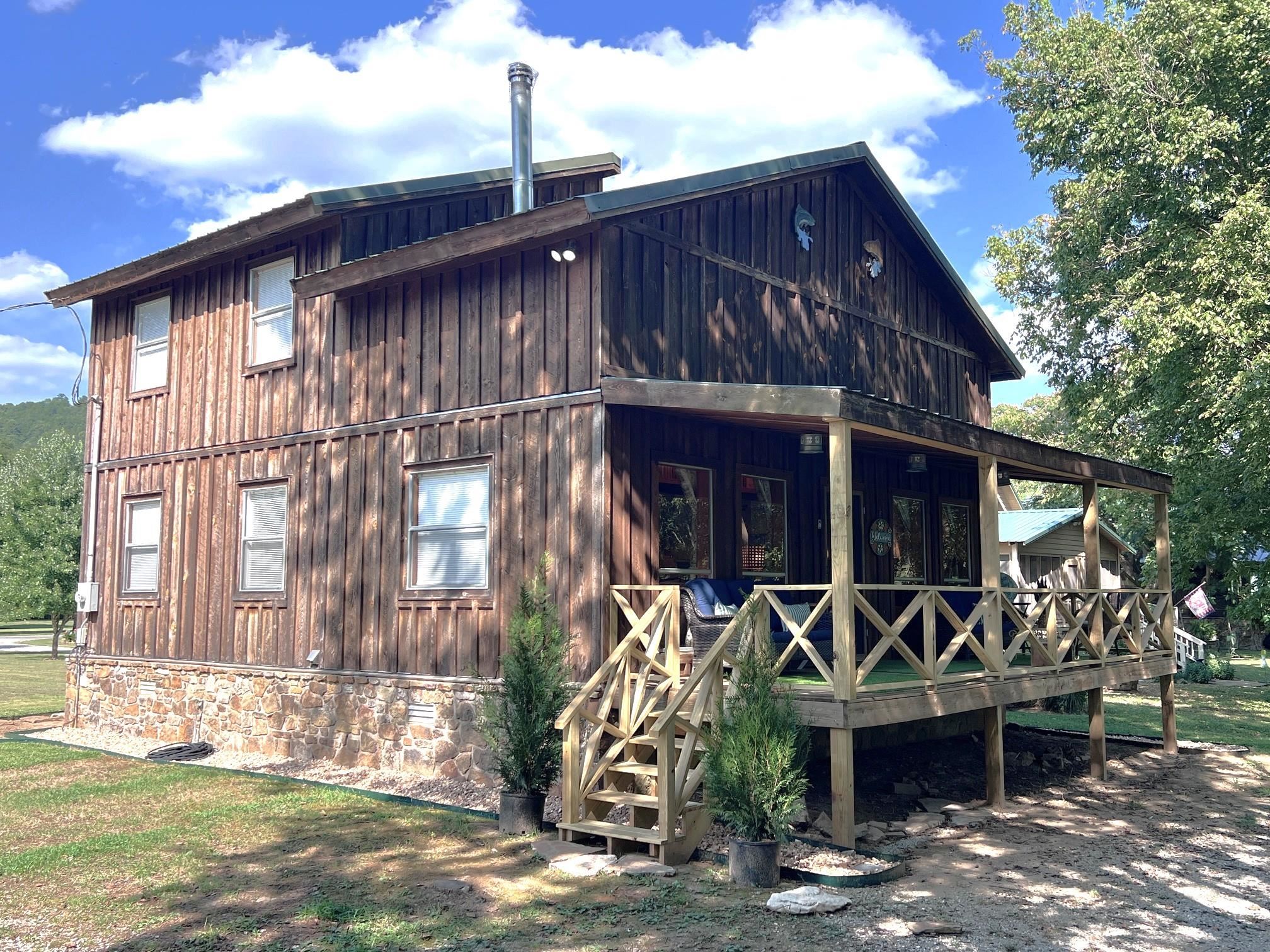 76 W Cool Water Retreat  Mountain View, AR