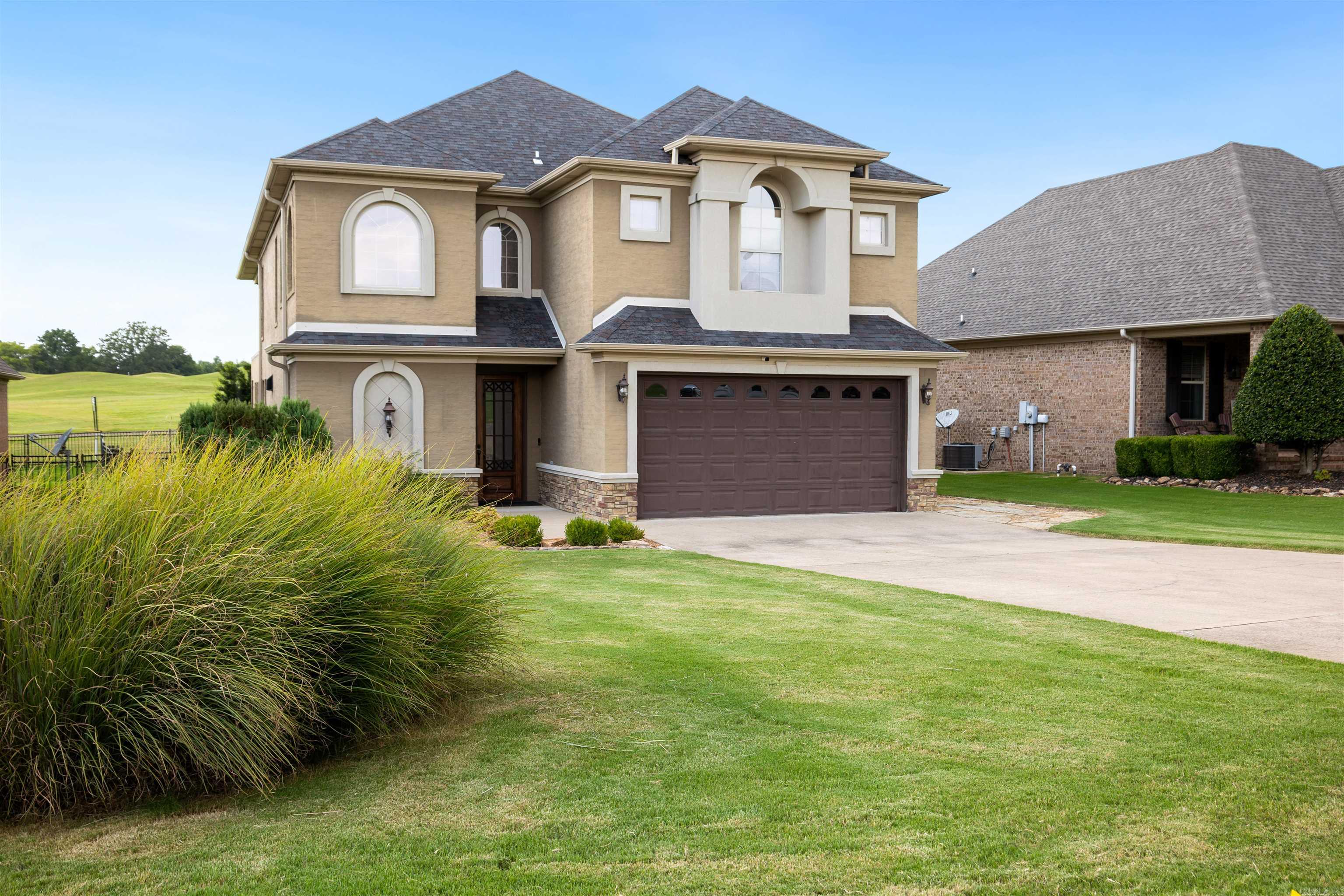 4518 Clubhouse Dr