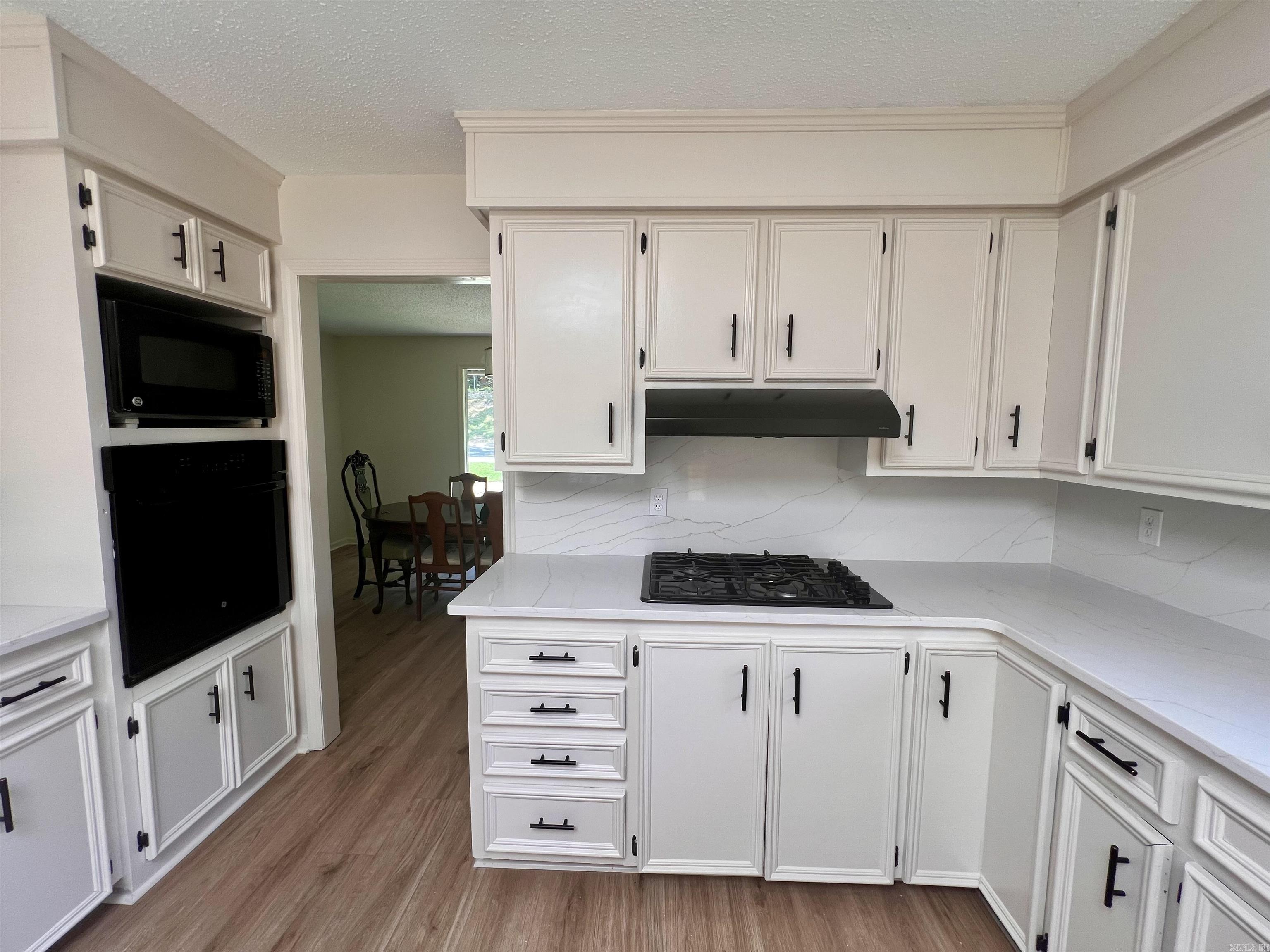 21 E Lake Drive North Little Rock, AR 72116
