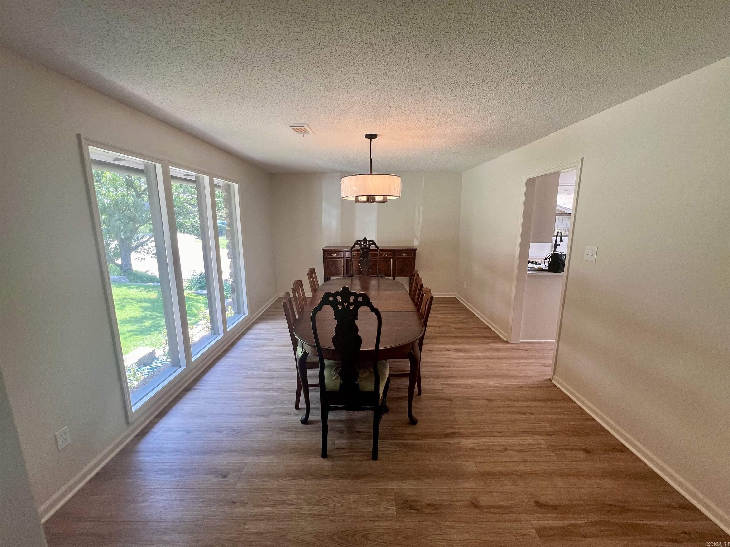21 E Lake Drive North Little Rock, AR 72116