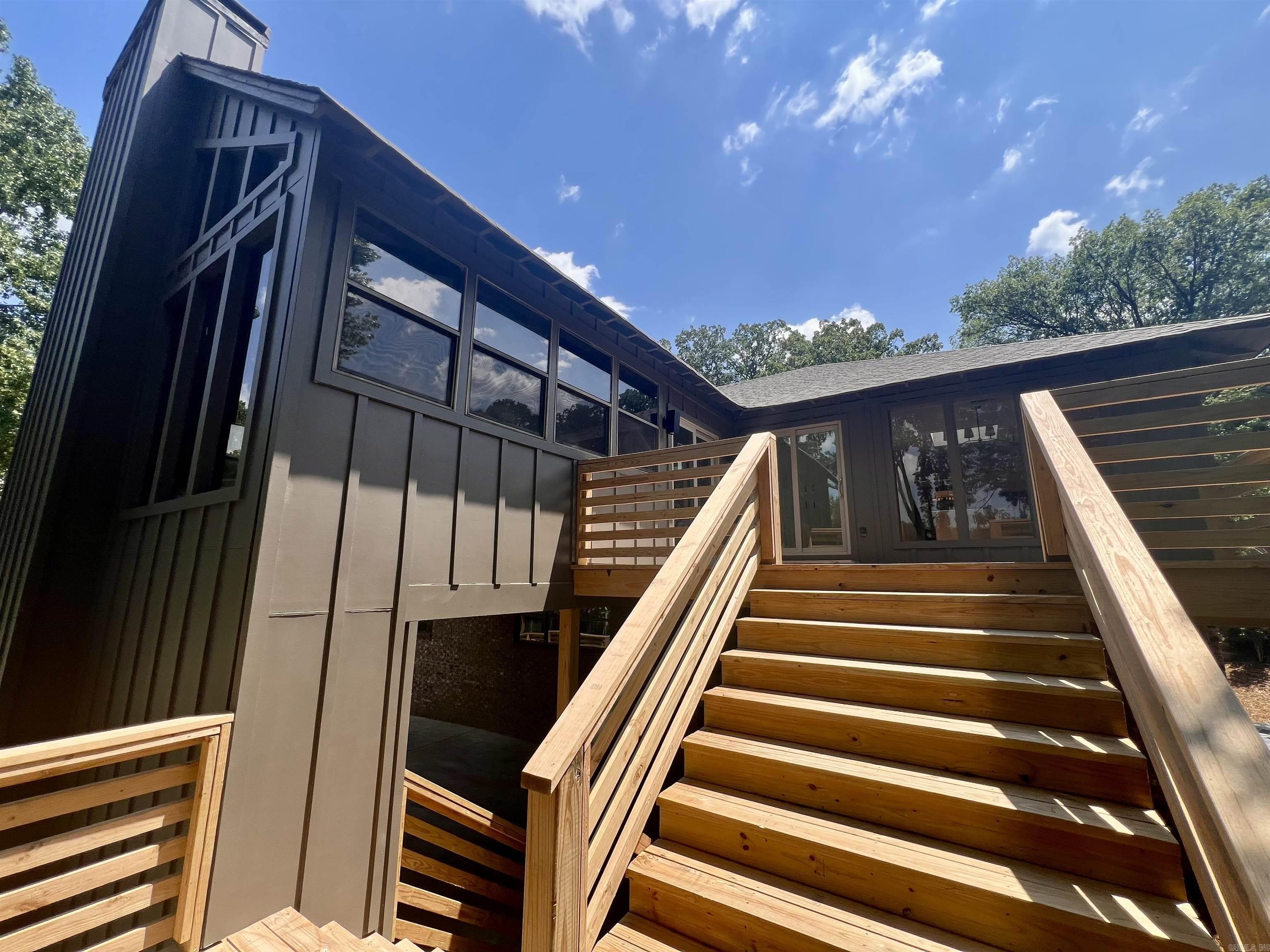 21 E Lake Drive North Little Rock, AR 72116